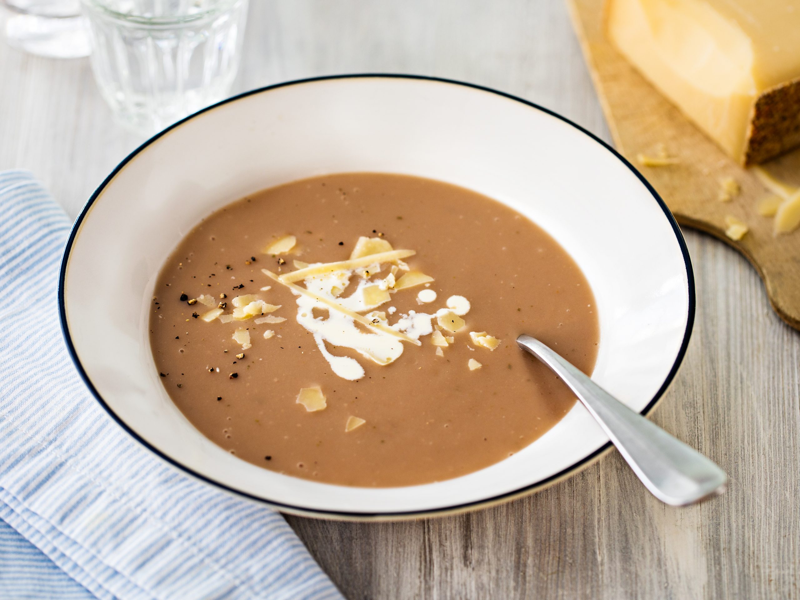 Basel-Style Roasted Flour Soup