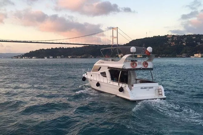 Private Bosphorus Cruise in Turkey, Central Asia | Yachting - Rated 4