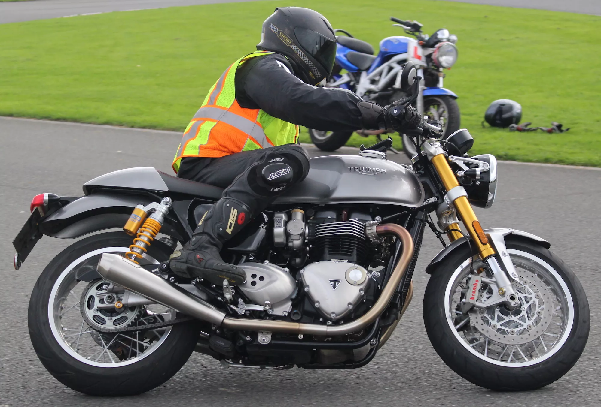 London Motorcycle Training - CBT test & DAS training in United Kingdom, Europe | Motorcycles - Rated 4.6