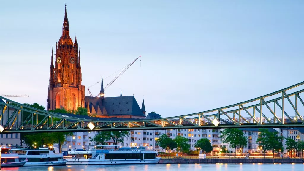 Frankfurt Cathedral in Germany, Europe | Architecture - Rated 3.7