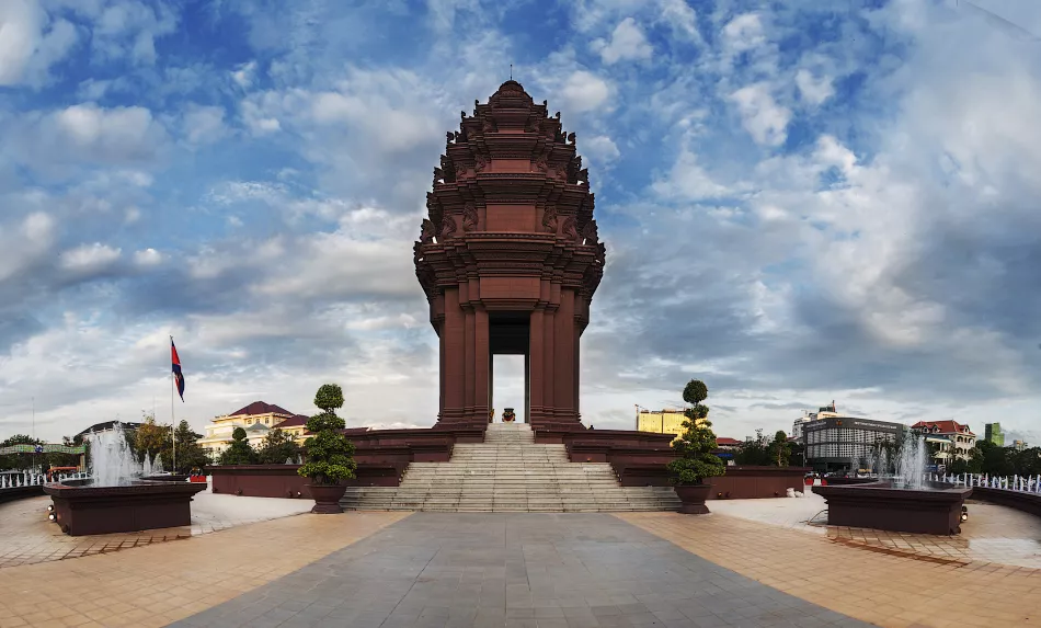 Independence Monument in Cambodia, East Asia | Monuments - Rated 3.7