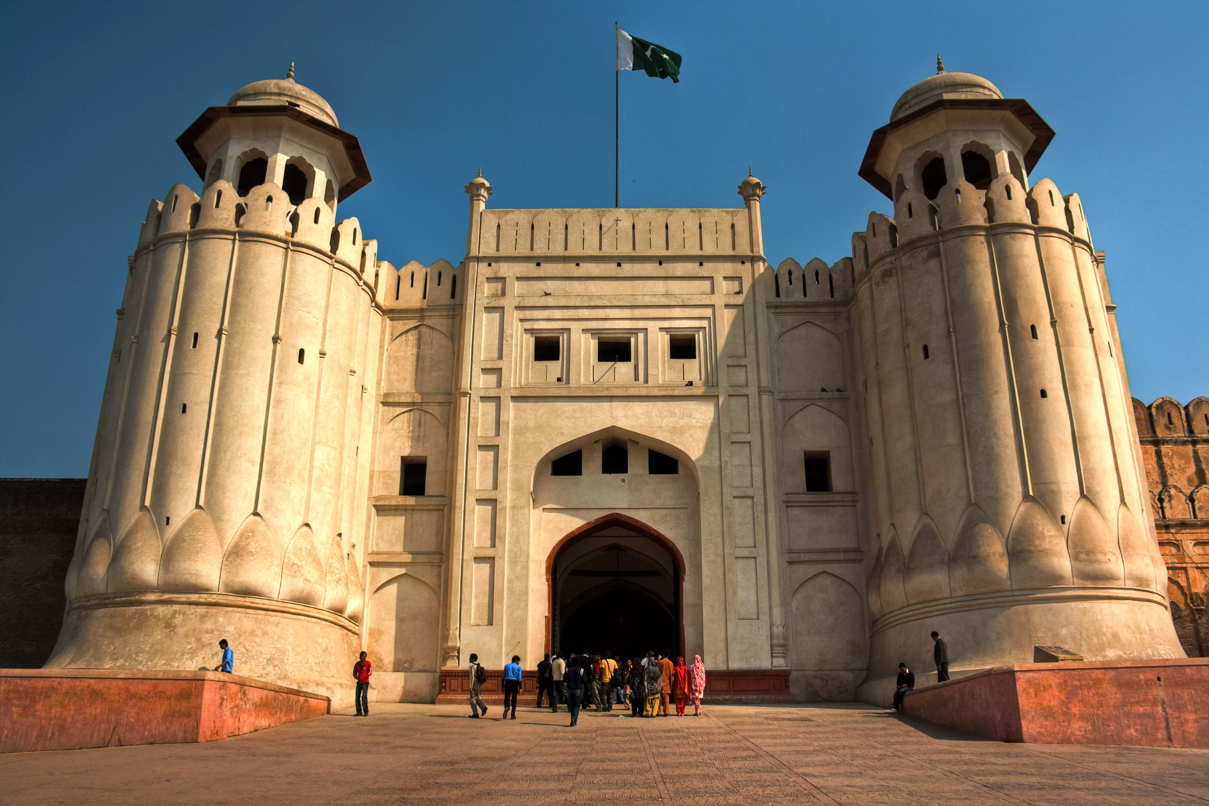 Lahore Fort in Pakistan, South Asia | Architecture - Rated 4.2