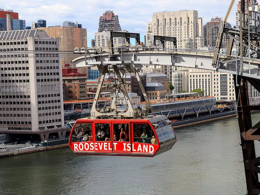 The Roosevelt Island Tramway in USA, North America | Cable Cars - Rated 4.3