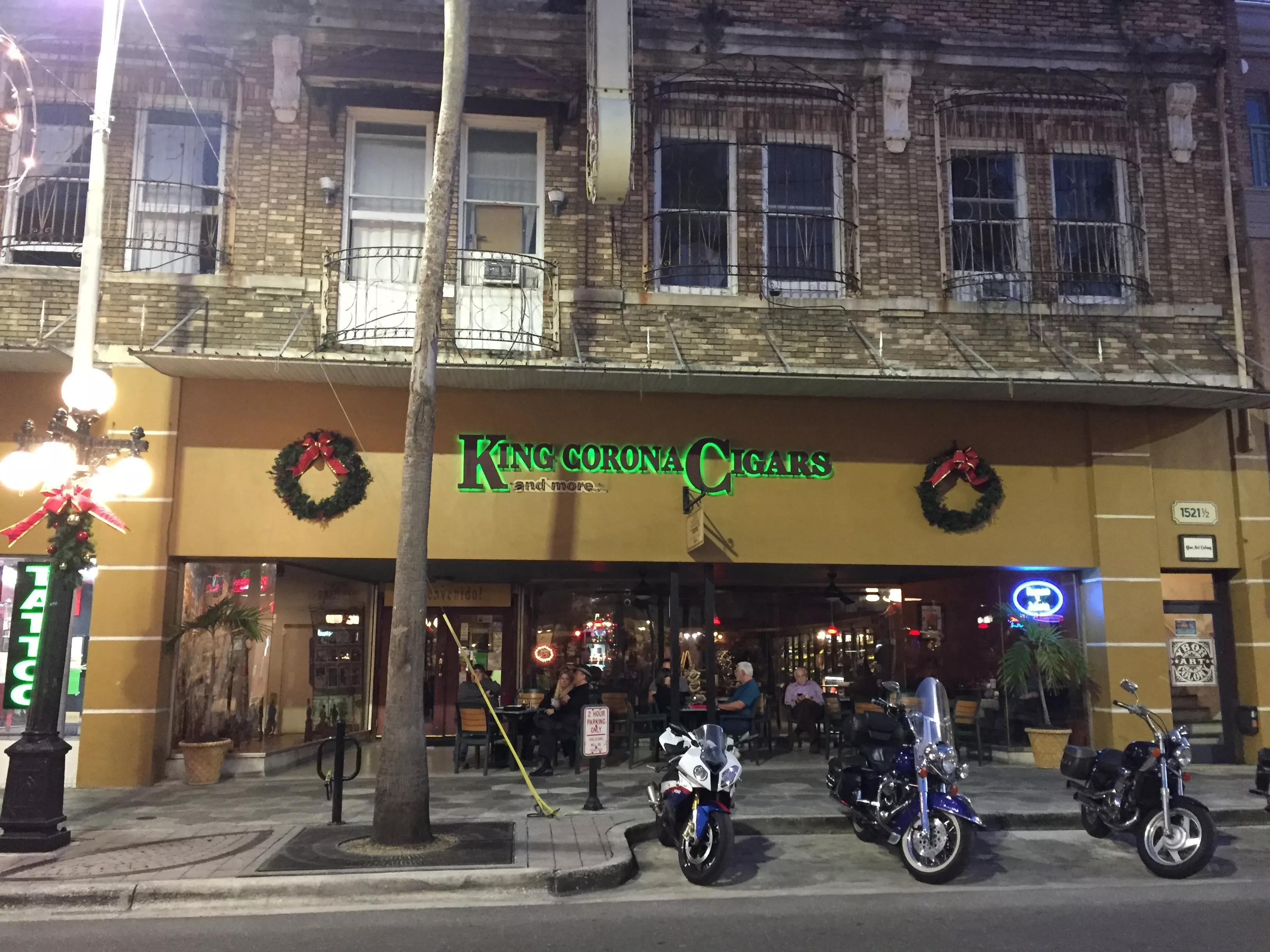 King Corona Cigars Bar And Cafe in USA, North America | Cigar Bars - Rated 5.4