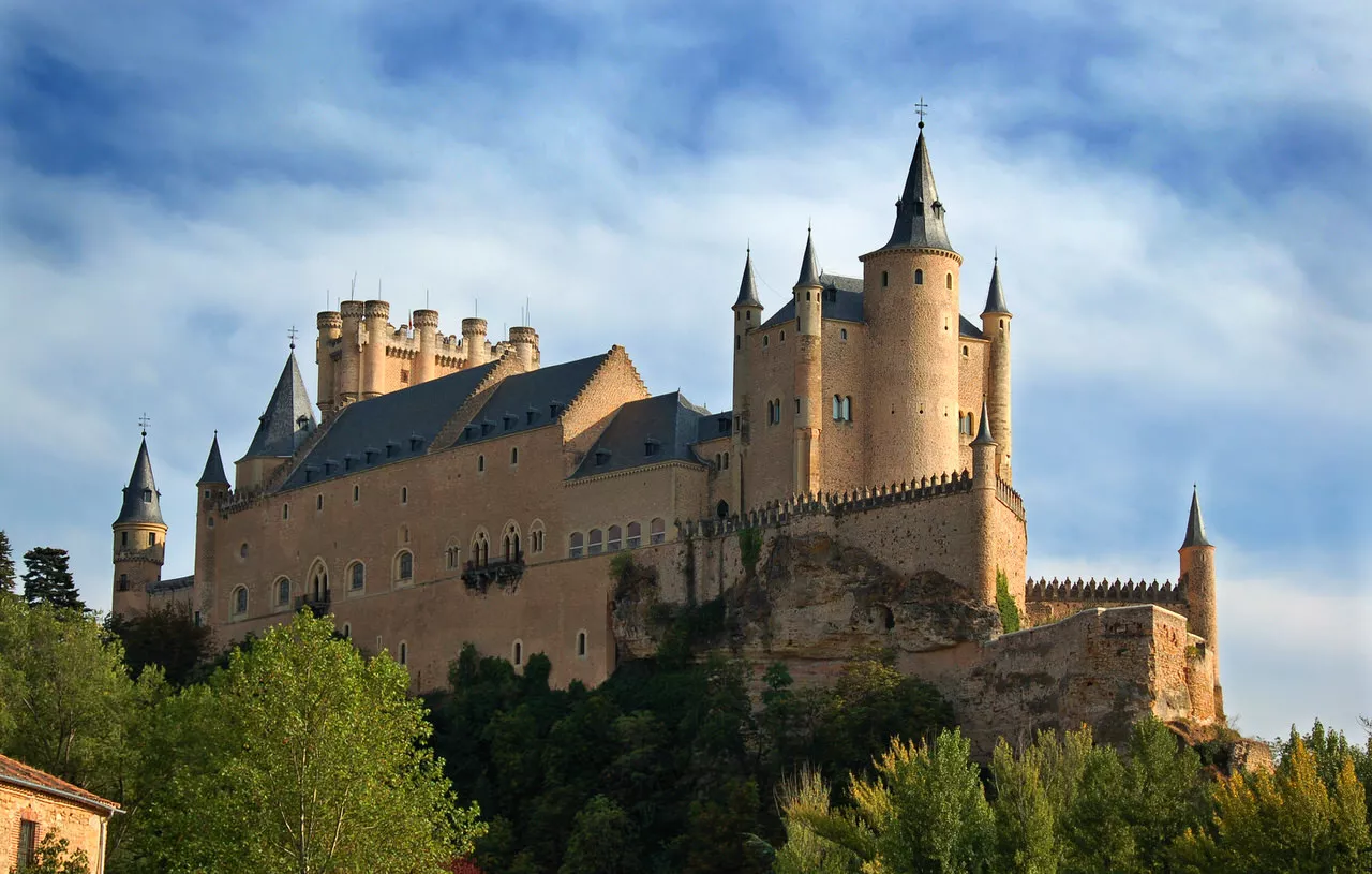 Alcazar of Segovia in Spain, Europe | Castles - Rated 5