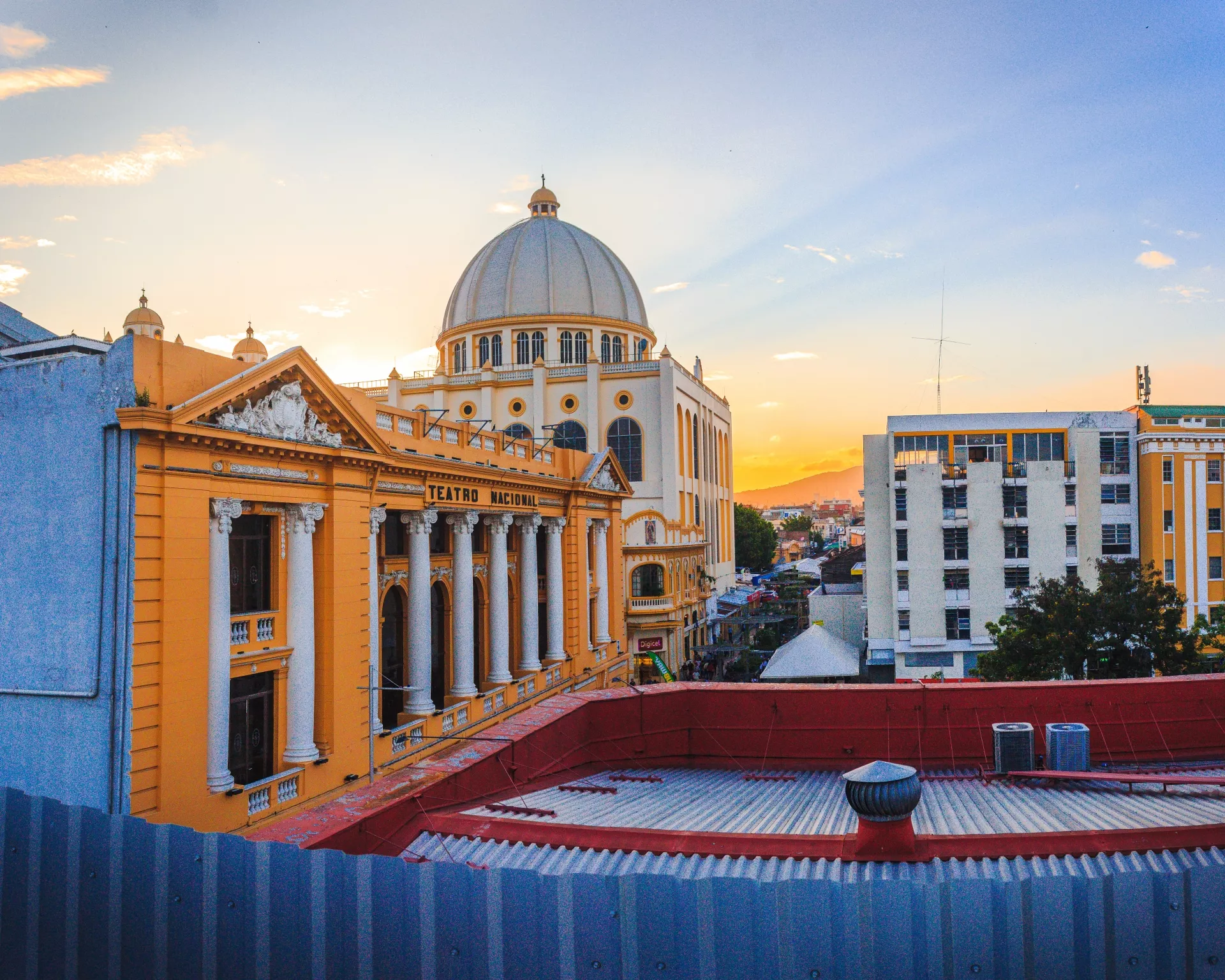 Catedral Metropolitana de San Salvador in El Salvador, North America | Architecture - Rated 3.9