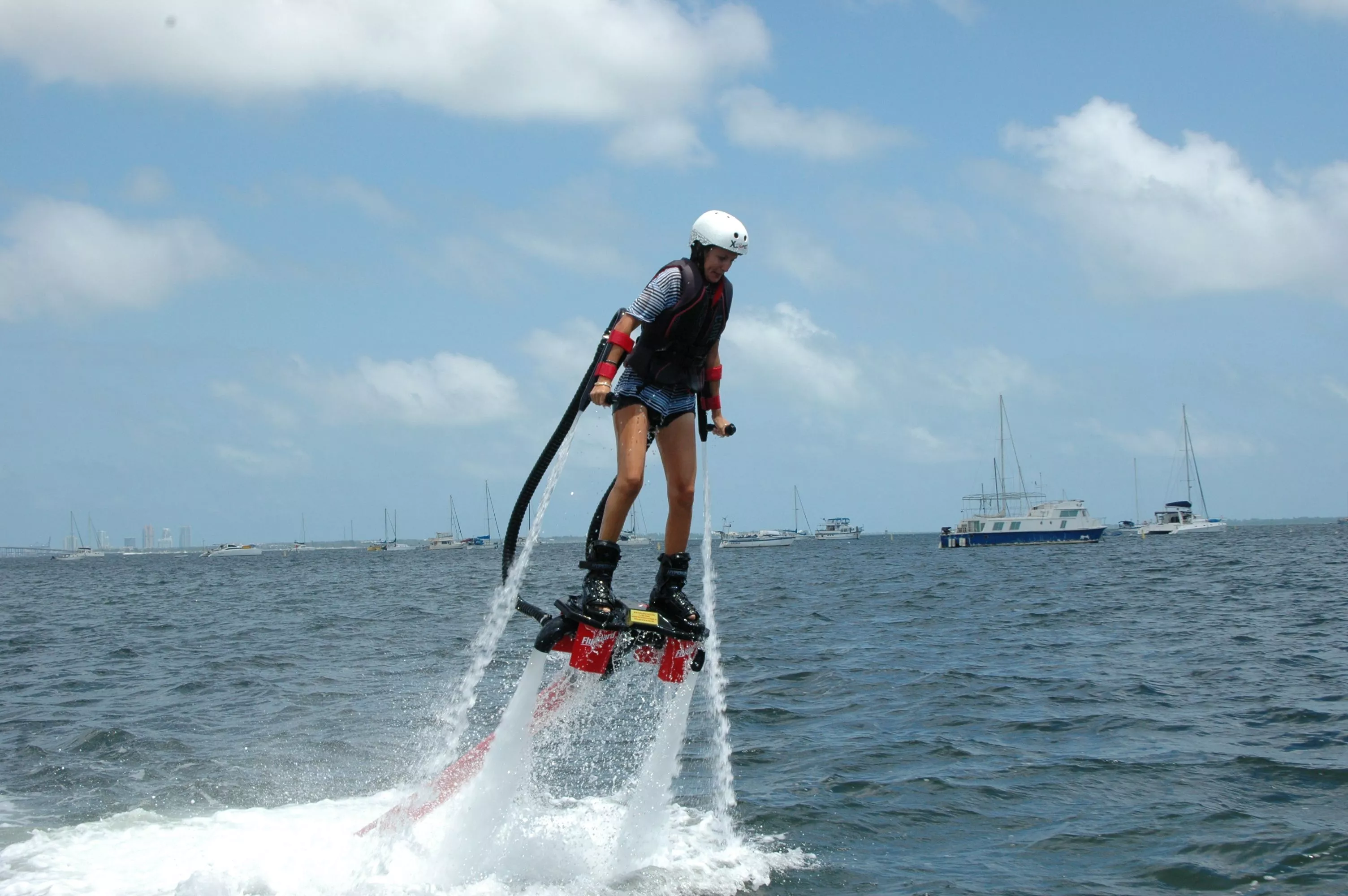 Flyboard 305 in USA, North America | Flyboarding - Rated 0.8