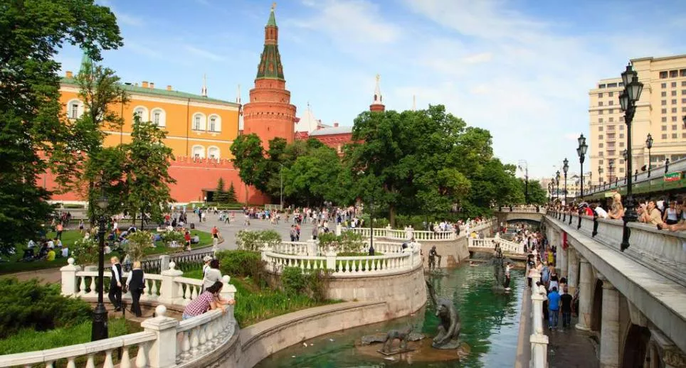 Alexander Garden in Russia, Europe | Parks - Rated 4.4