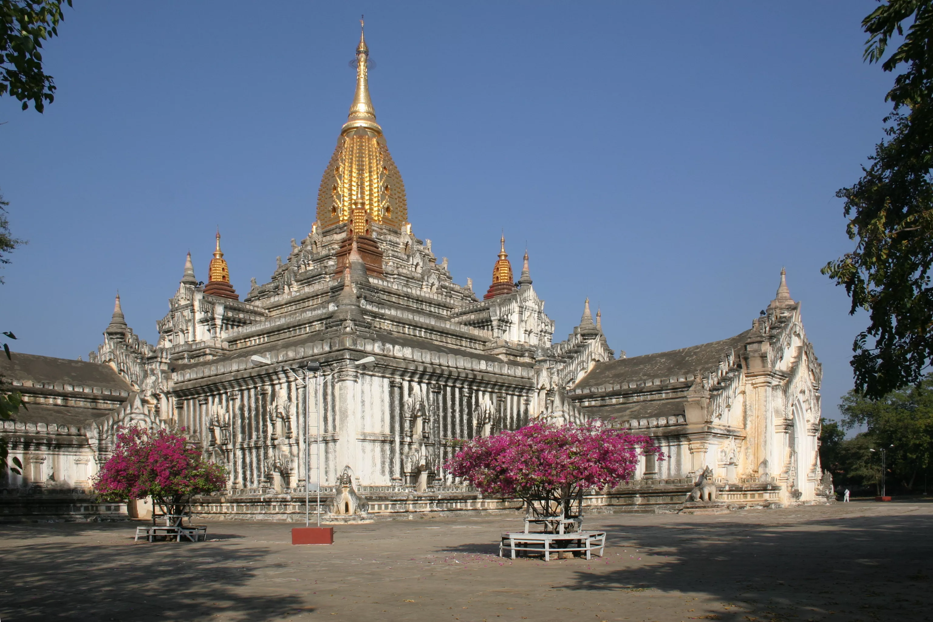 Ananda in Myanmar, Central Asia | Architecture - Rated 3.8