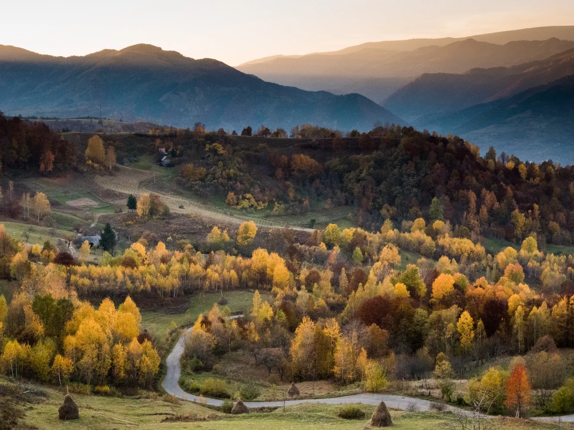 Apuseni Mountains in Romania, Europe | Mountains,Trekking & Hiking - Rated 0.9