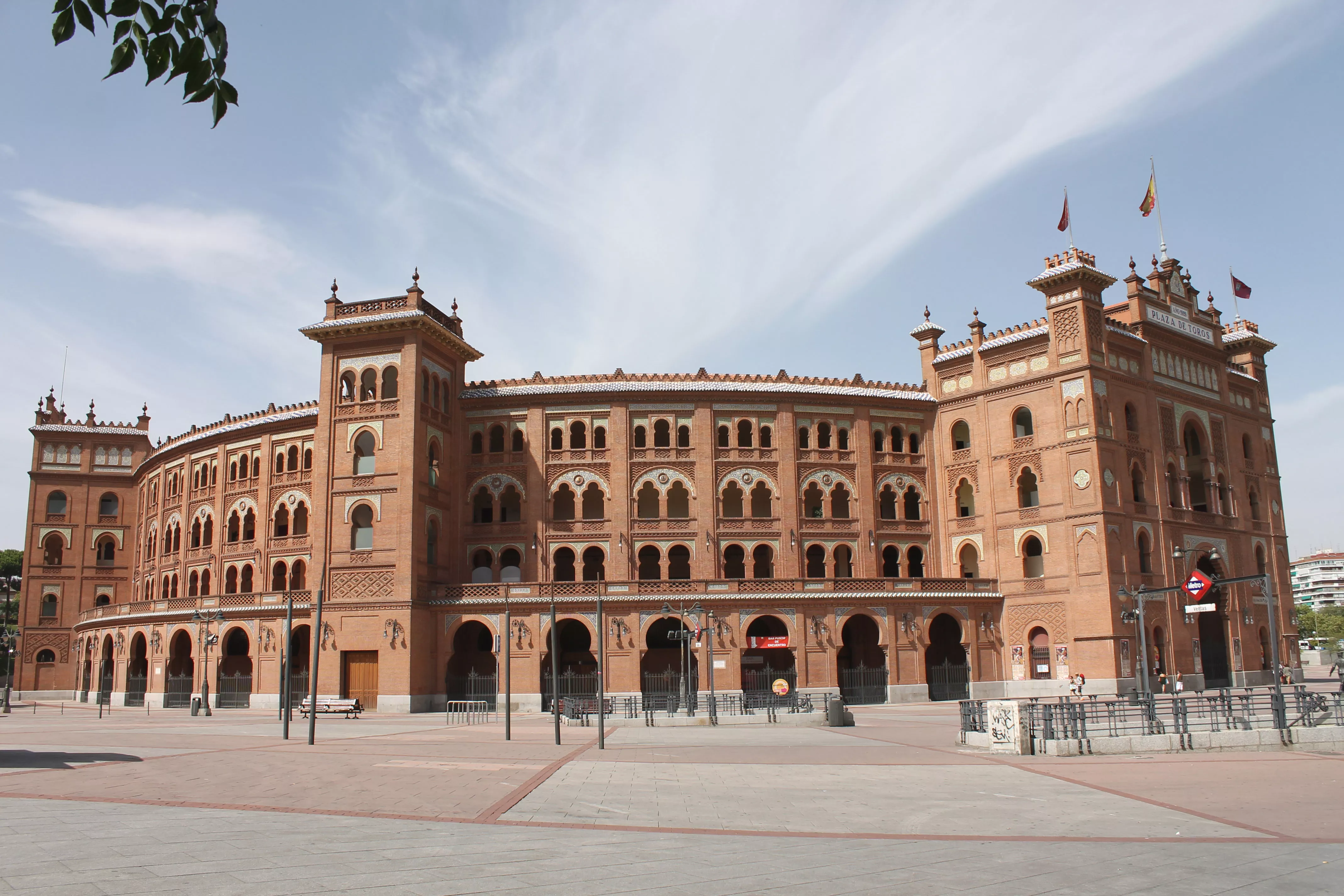 Arena Las Ventas in Spain, Europe | Architecture,Shows - Rated 6.7