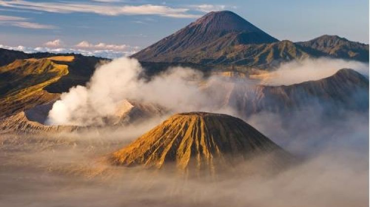 Arjuna in Indonesia, Central Asia | Volcanos - Rated 3.8