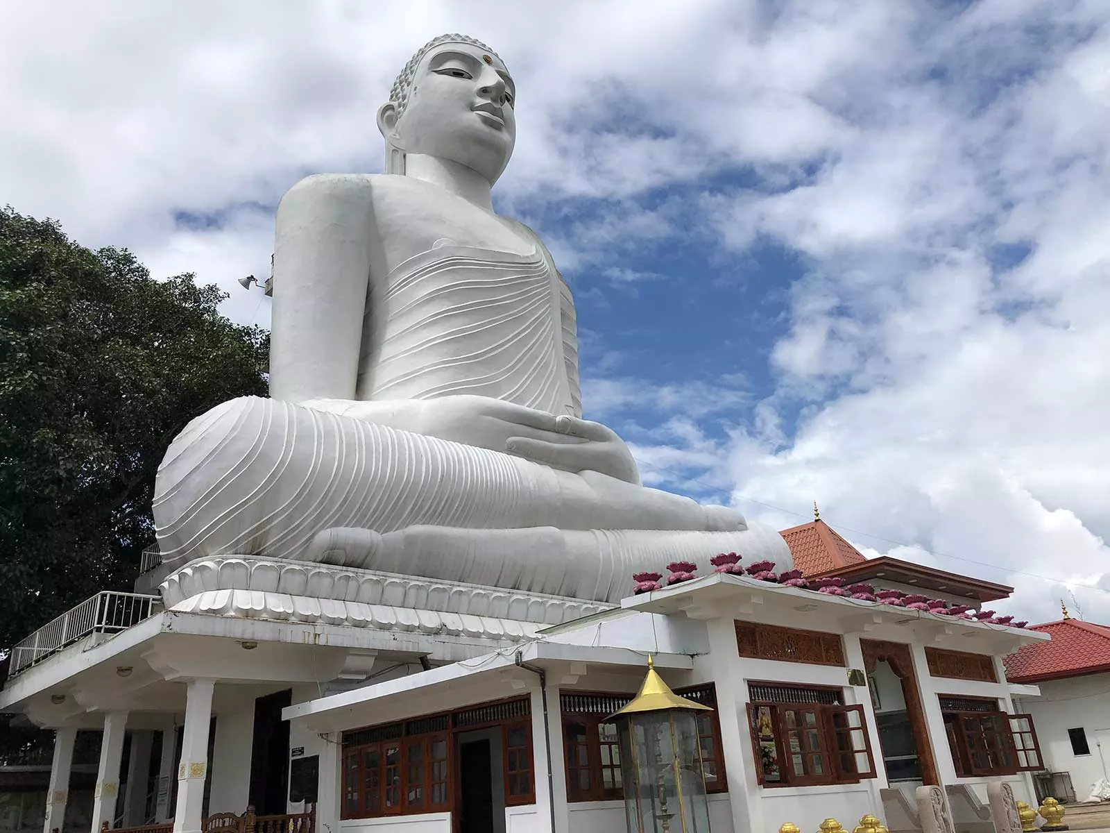 Bahirawakanda Vihara Buddha Statue in Sri Lanka, Central Asia | Architecture - Rated 3.6