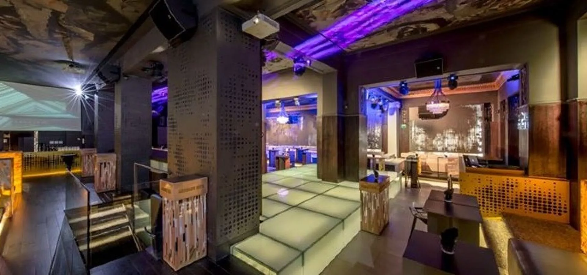 Bedroom Premium in Bulgaria, Europe | Nightclubs,Sex-Friendly Places - Rated 3.1