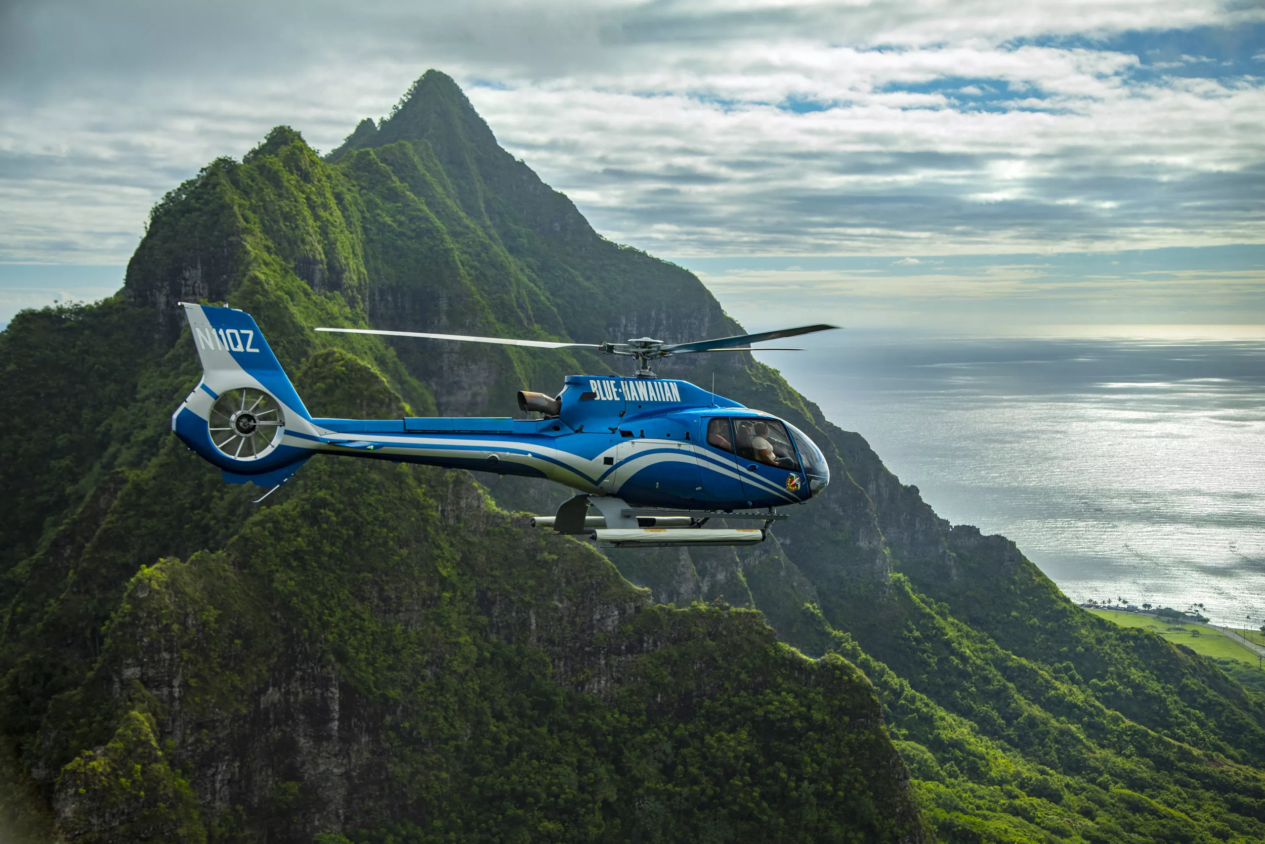 Blue Hawaiian Helicopters in USA, North America | Helicopter Sport - Rated 6.2