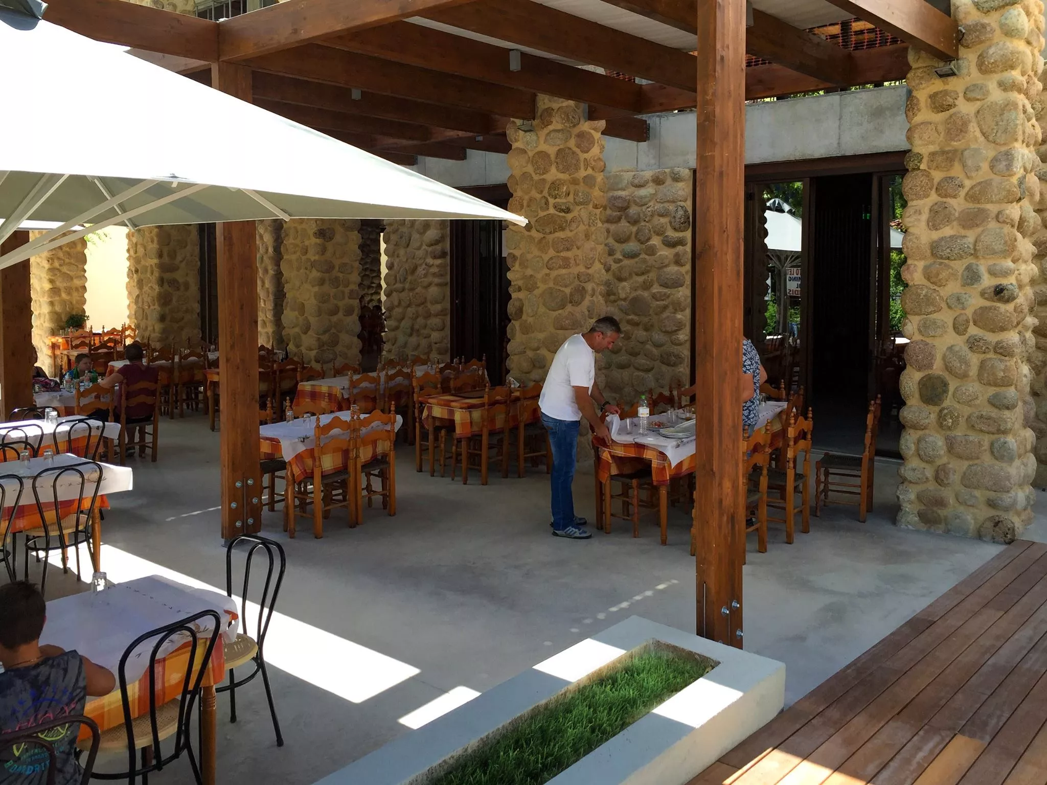 Boufidis Greek Tavern in Greece, Europe | Restaurants - Rated 3.4