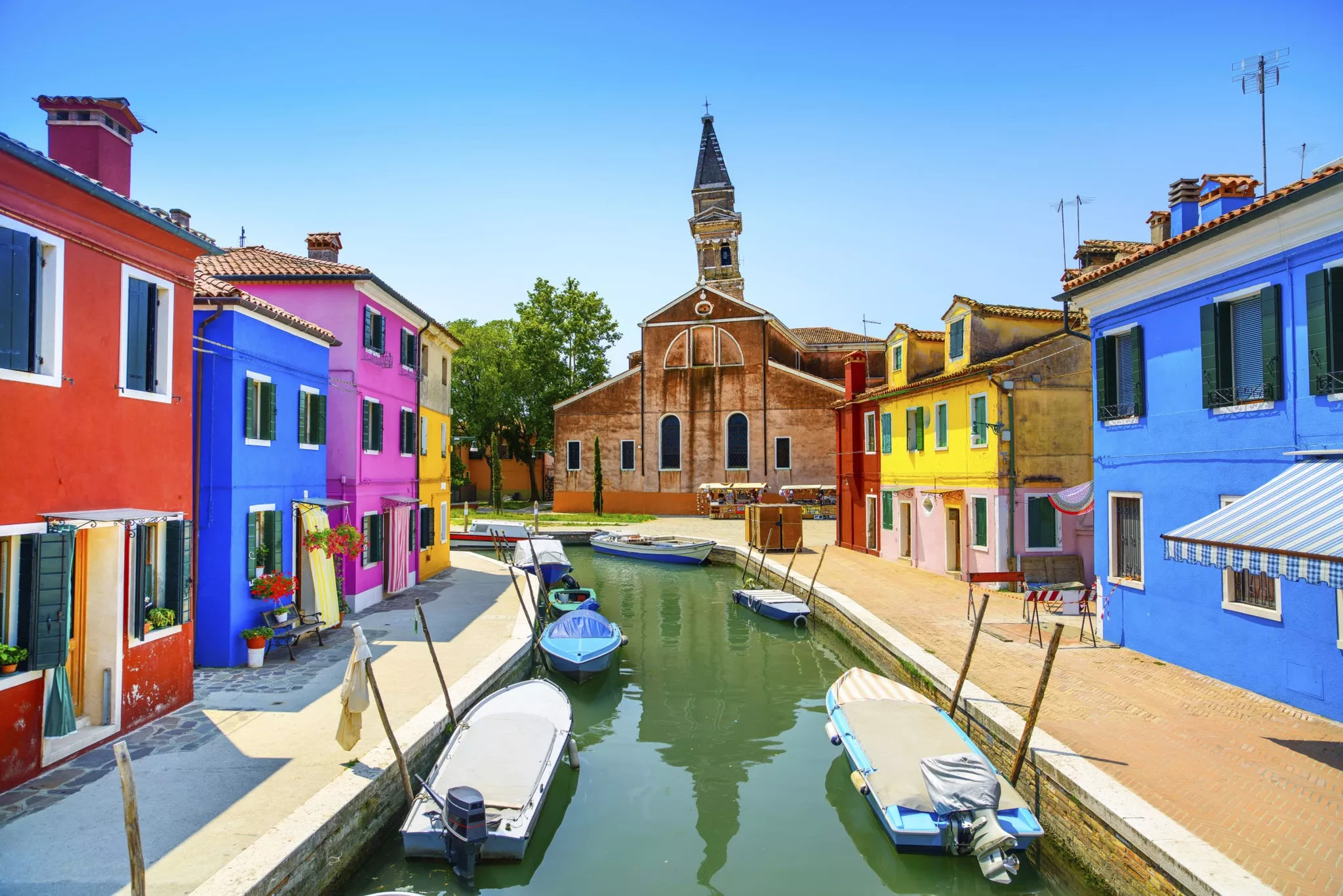 Burano in Italy, Europe | Architecture - Rated 4