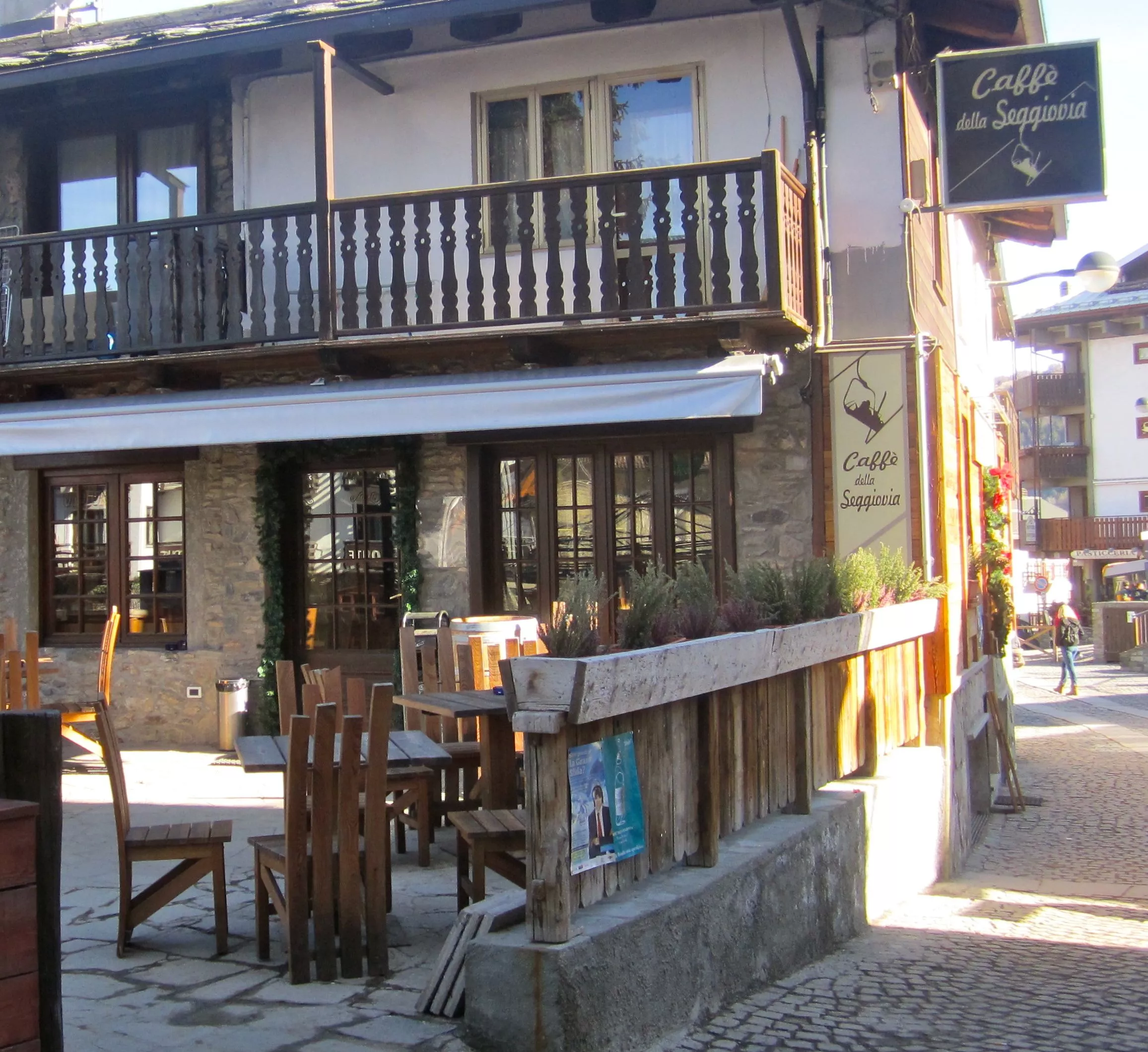 Caffe della Seggiovia in Italy, Europe | Cafes - Rated 3.7