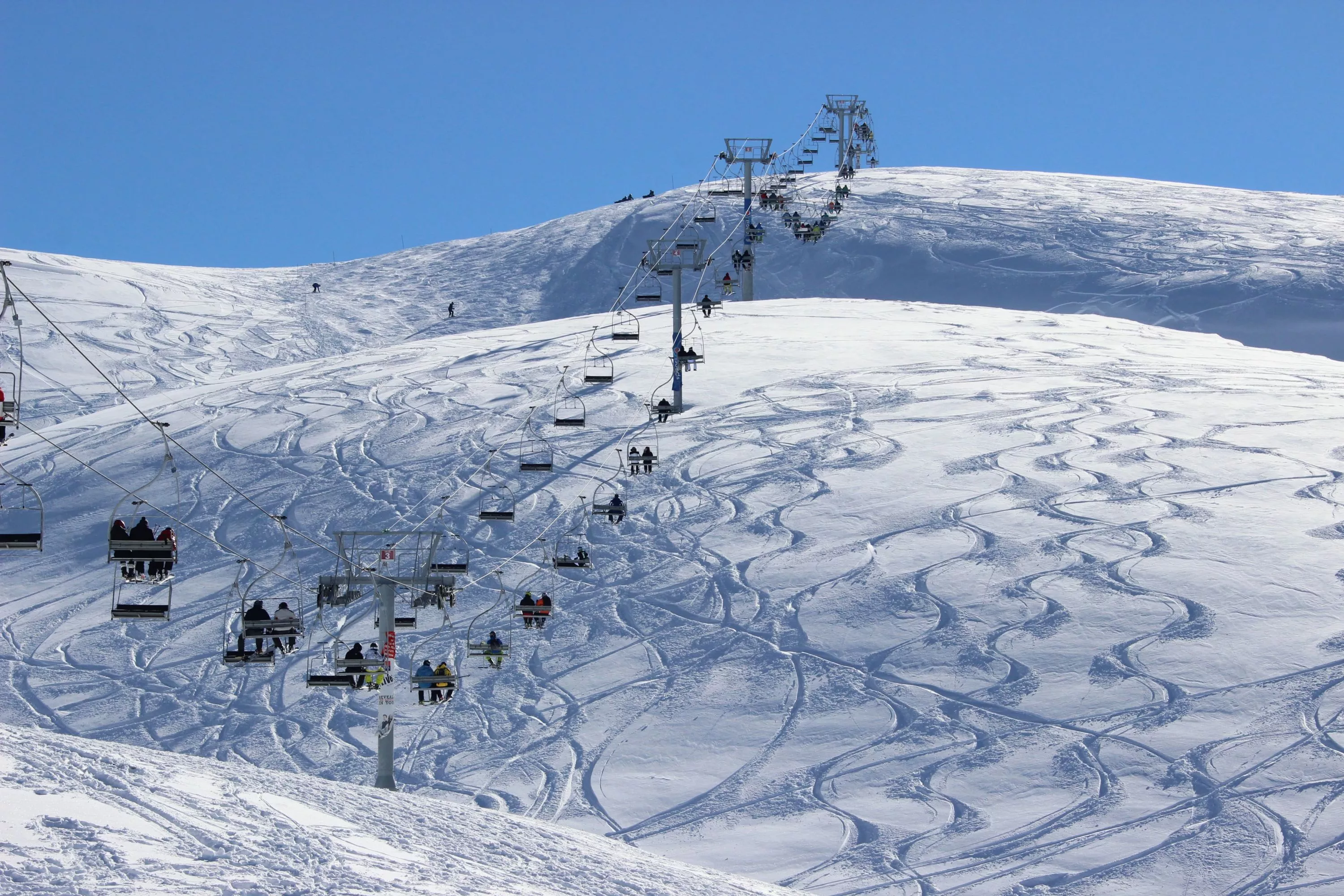 Cedars Ski Resort Bsharri in Lebanon, Middle East | Snowboarding,Skiing - Rated 0.8