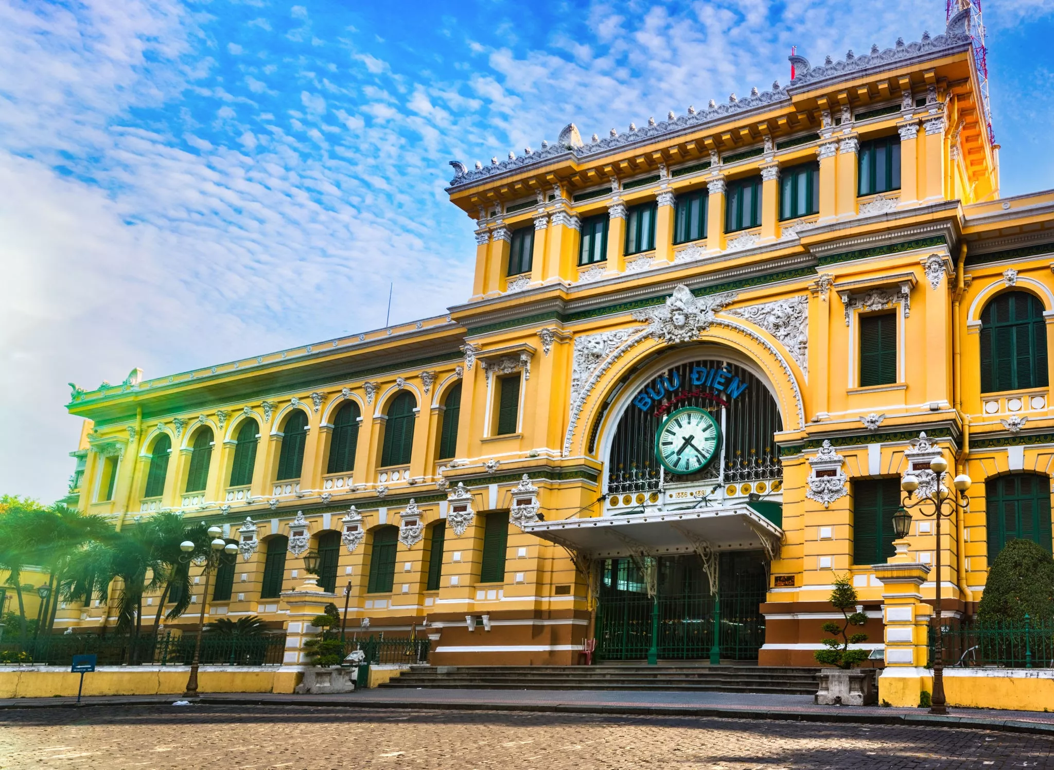 Central Post Office in Vietnam, East Asia | Architecture - Rated 3.6