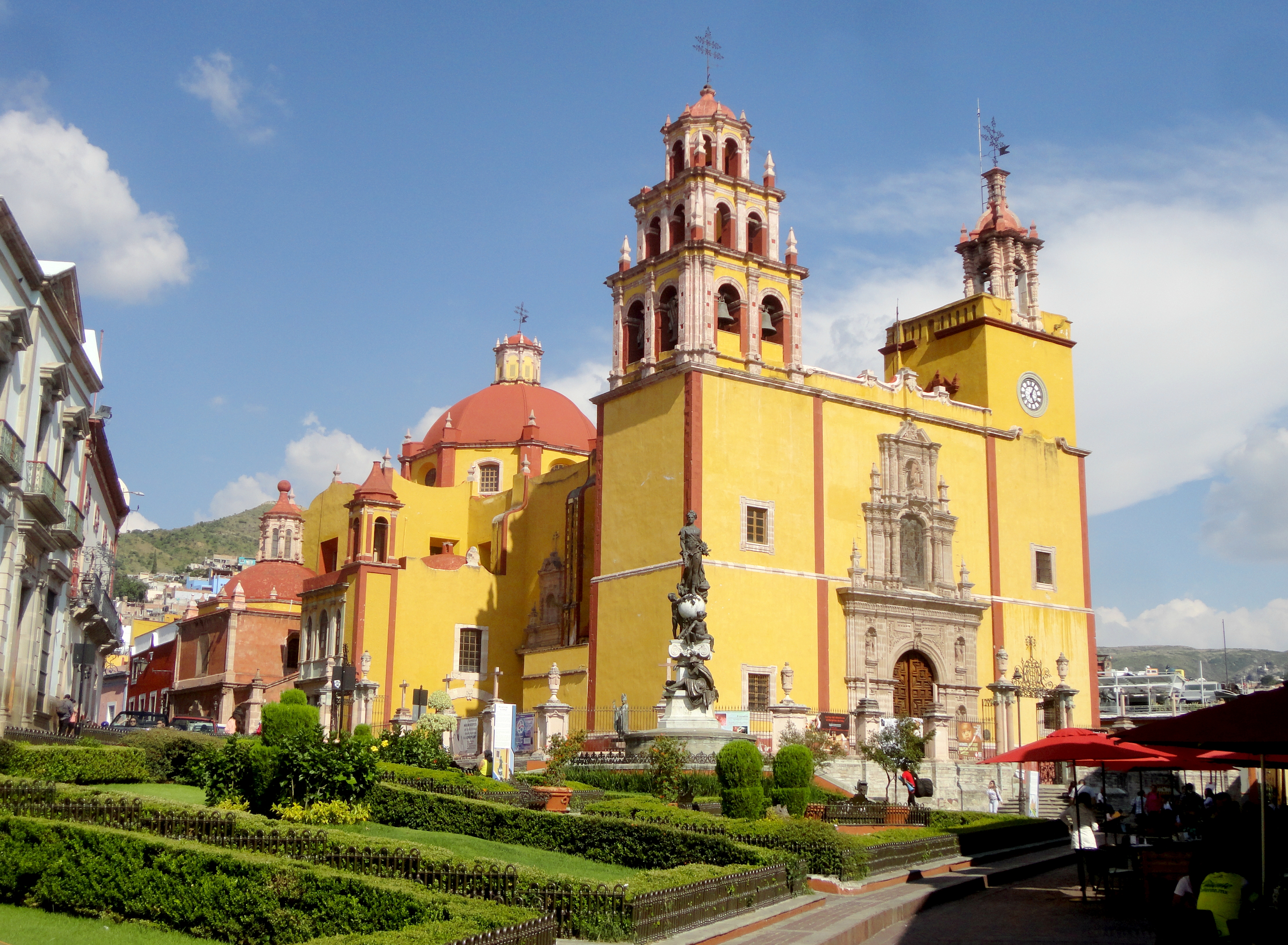 Church of the Collegiate Basilica of Our Lady of Guanajuato in Mexico, North America | Architecture - Rated 3.9