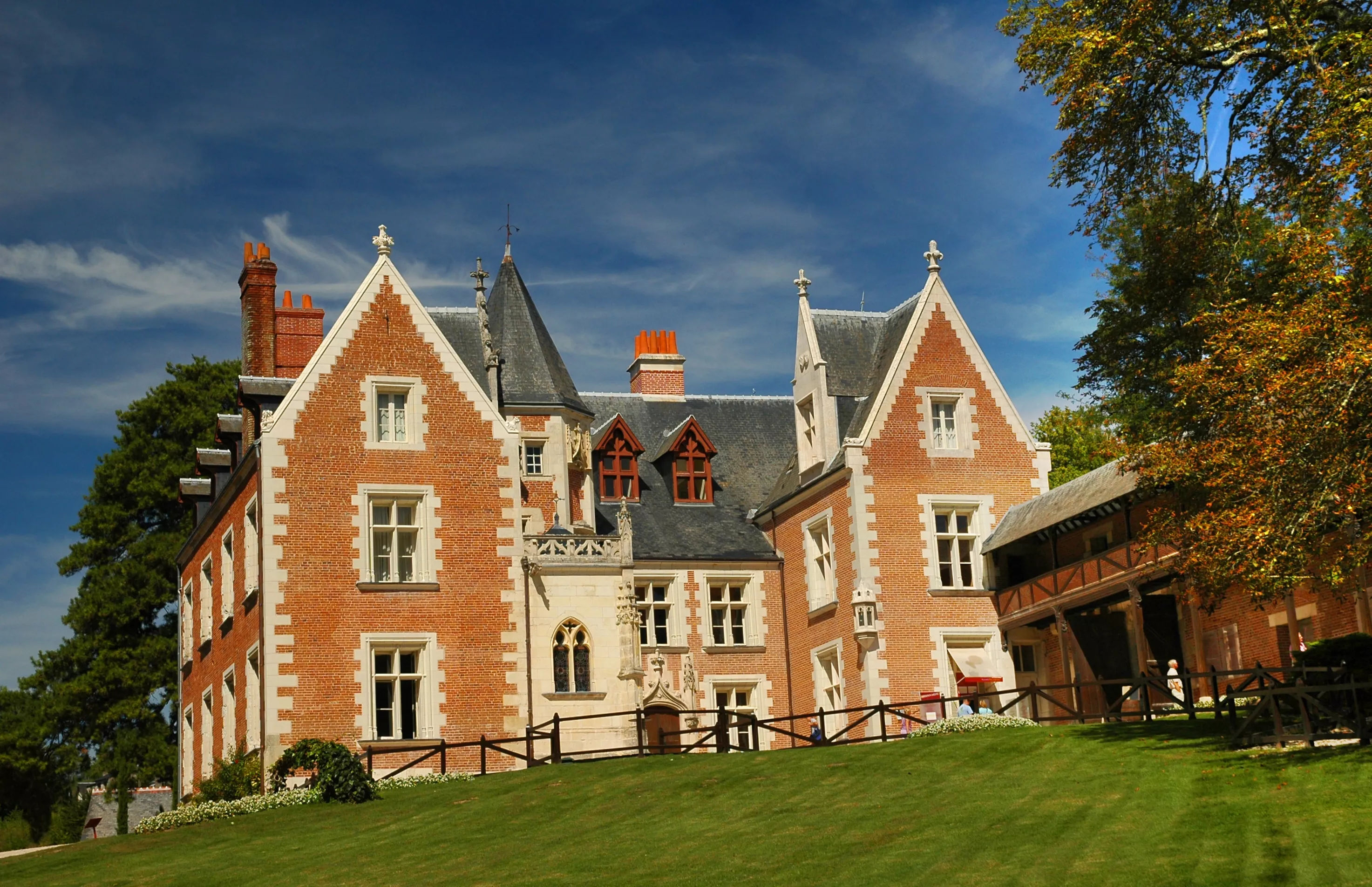 The Clos luce in France, Europe | Castles - Rated 4