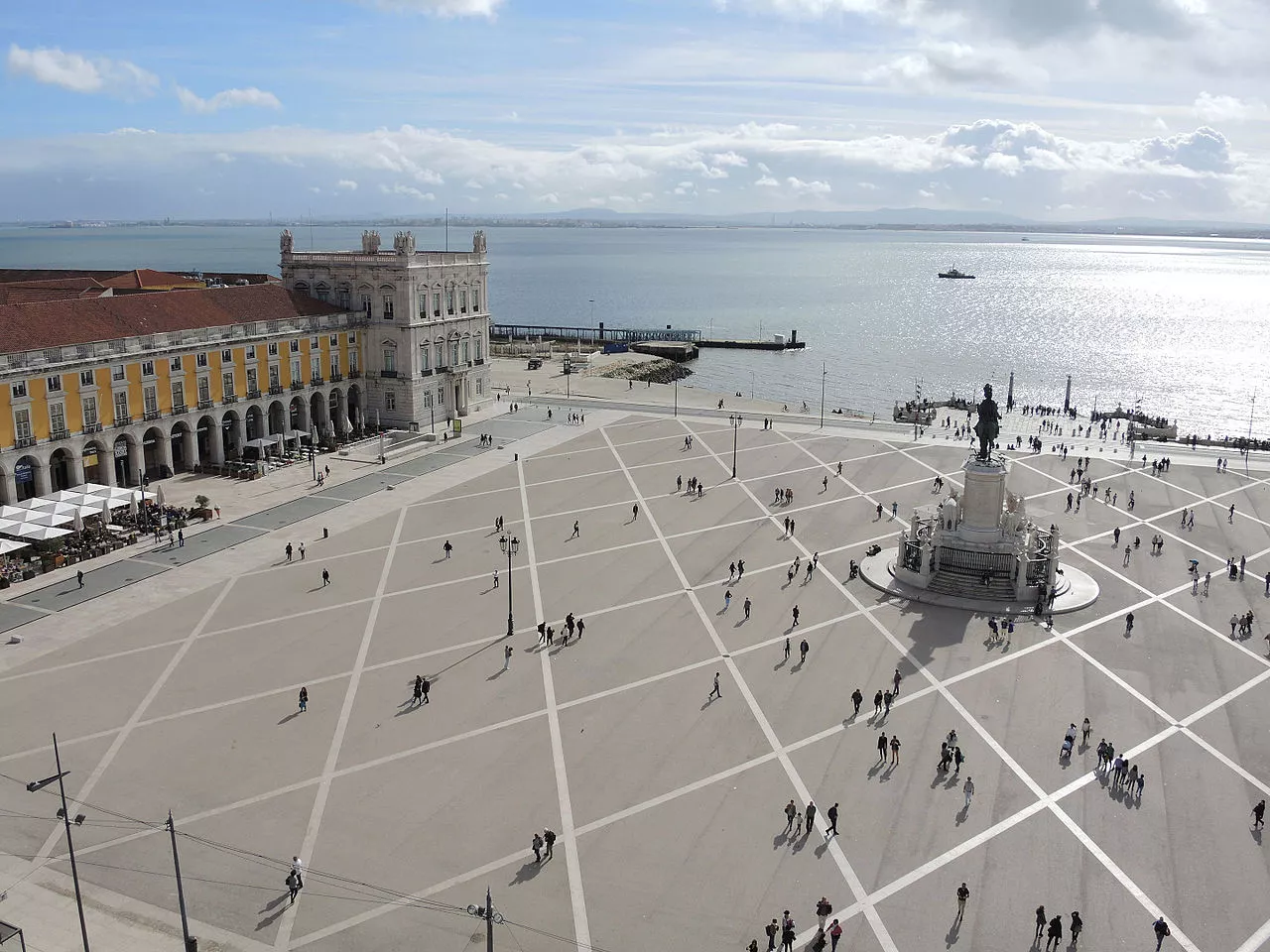 Commerce Square in Portugal, Europe | Architecture - Rated 5.4