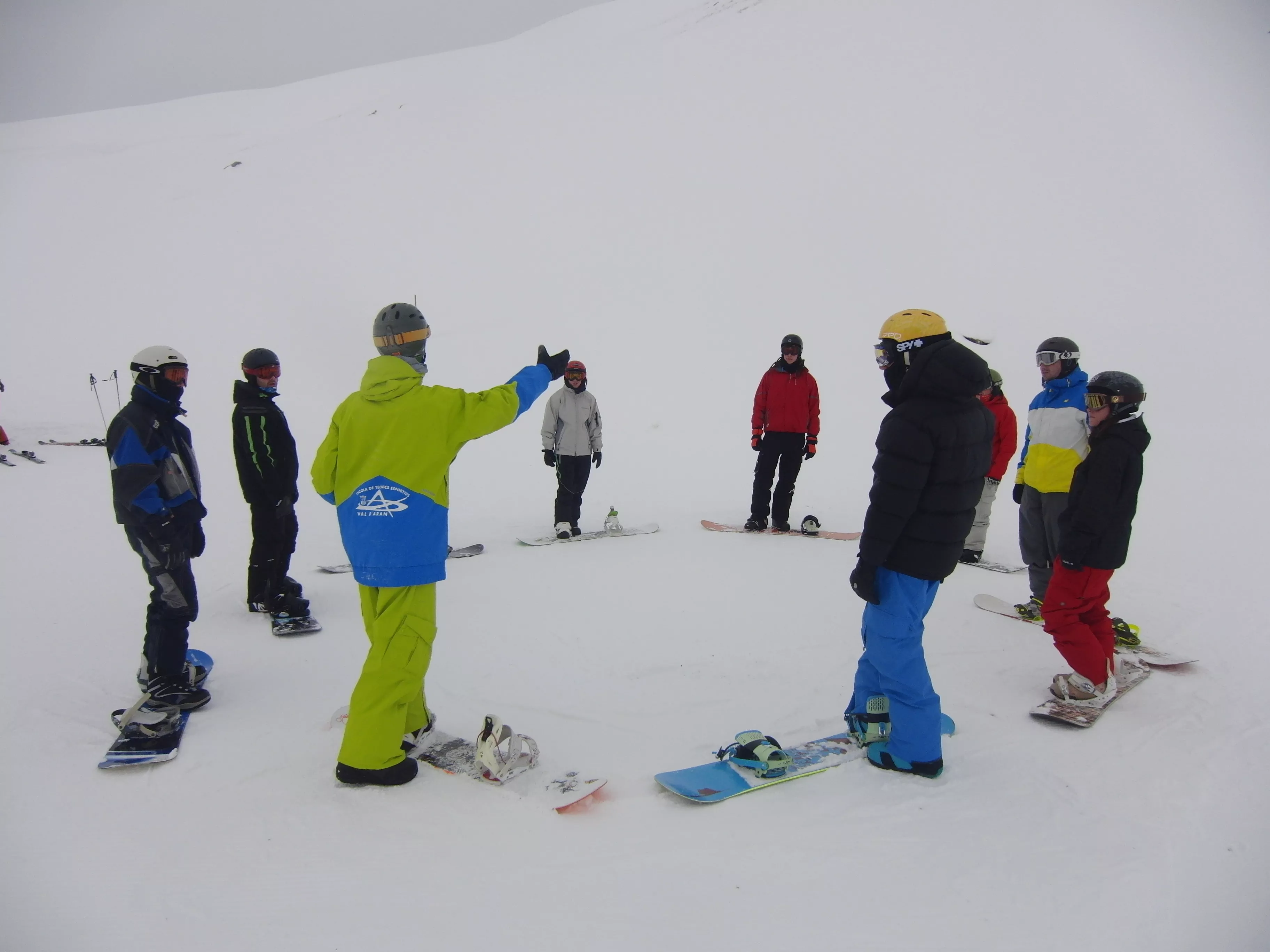 Escuela Aranesa de Esqui y Snowboard in Spain, Europe | Snowboarding - Rated 0.9