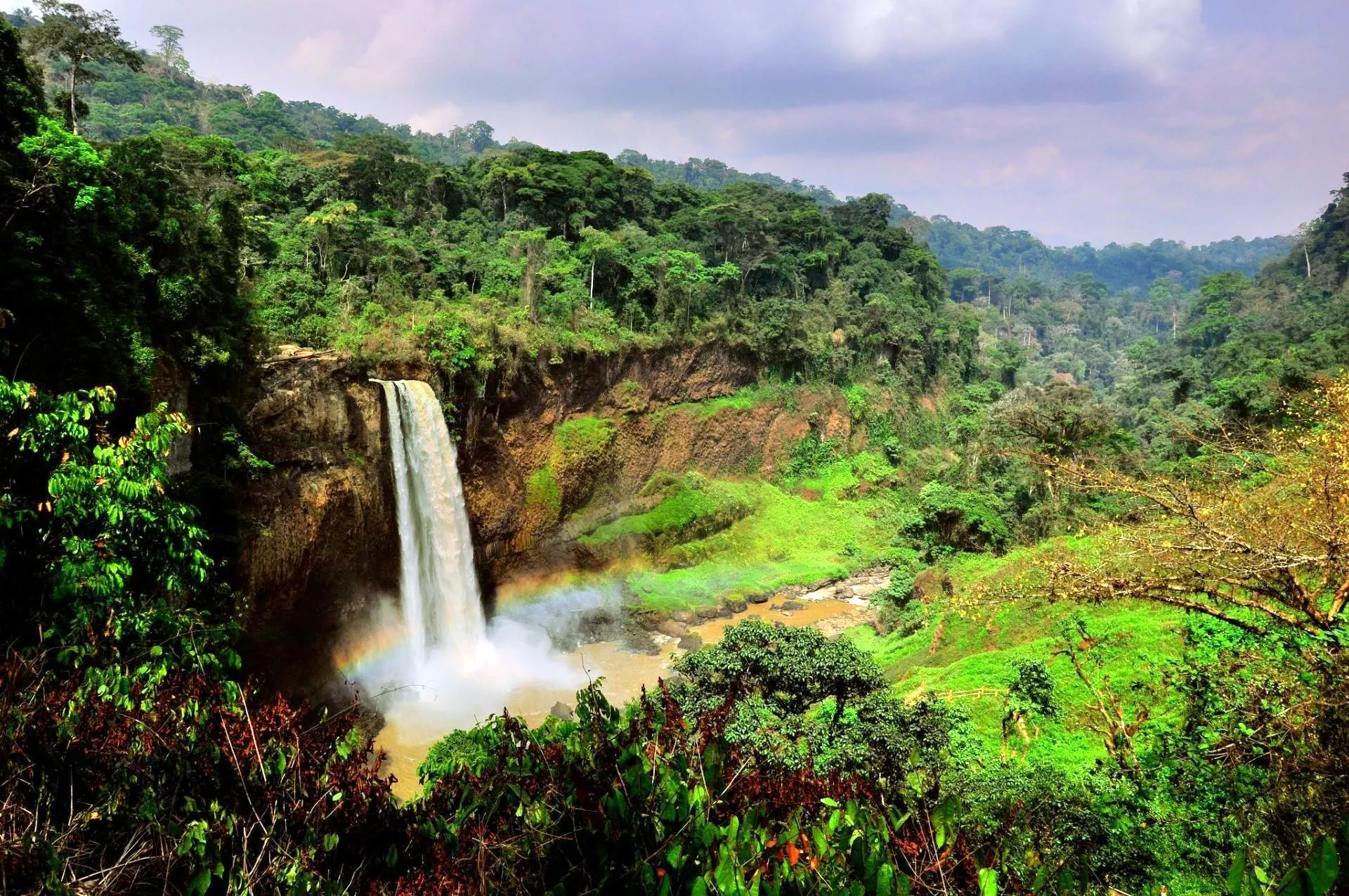 Ekom-Nkam Waterfalls in Cameroon, Africa | Waterfalls - Rated 0.8