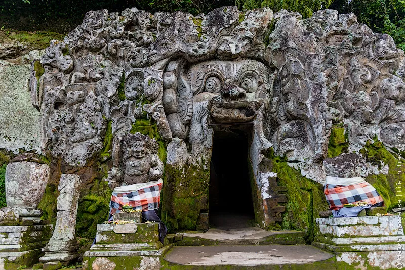 Elephant Cave in Indonesia, Central Asia | Caves & Underground Places - Rated 4