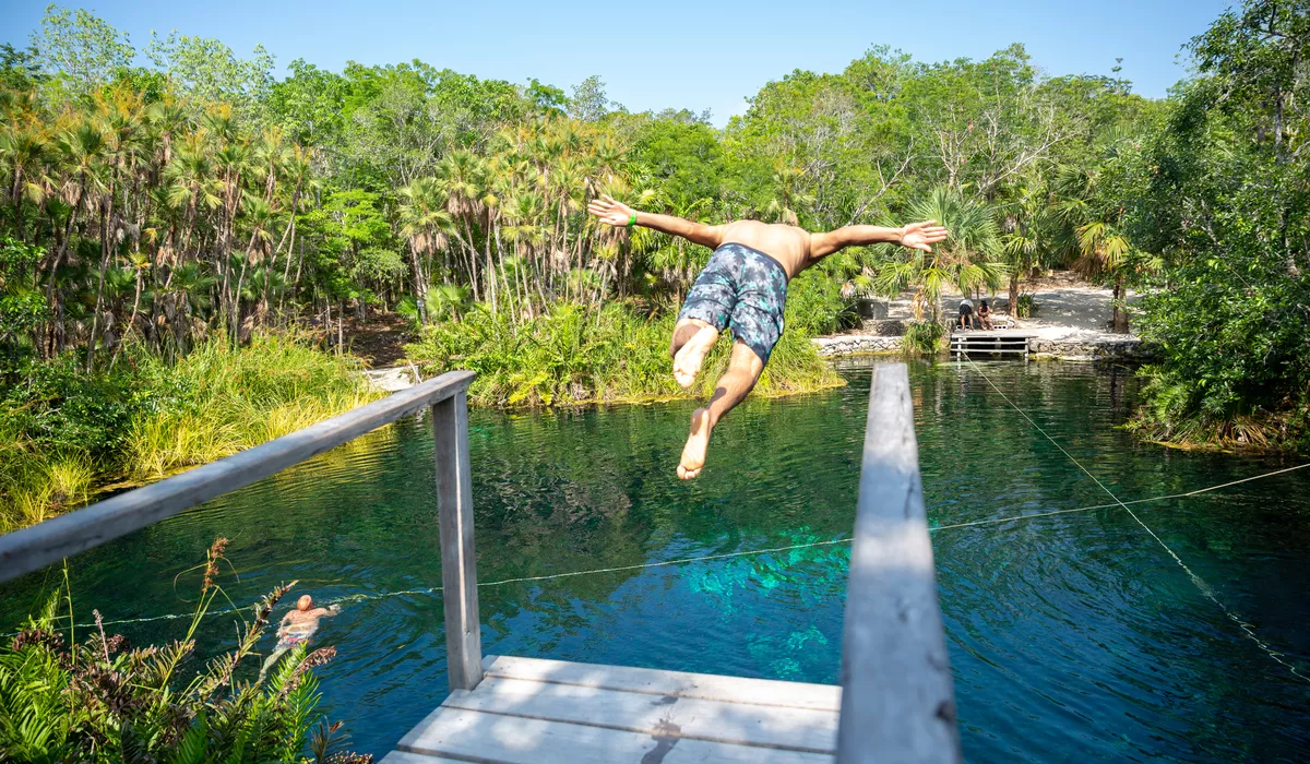 Escondido Cenote in Mexico, North America | Lakes,Swimming - Rated 0.9