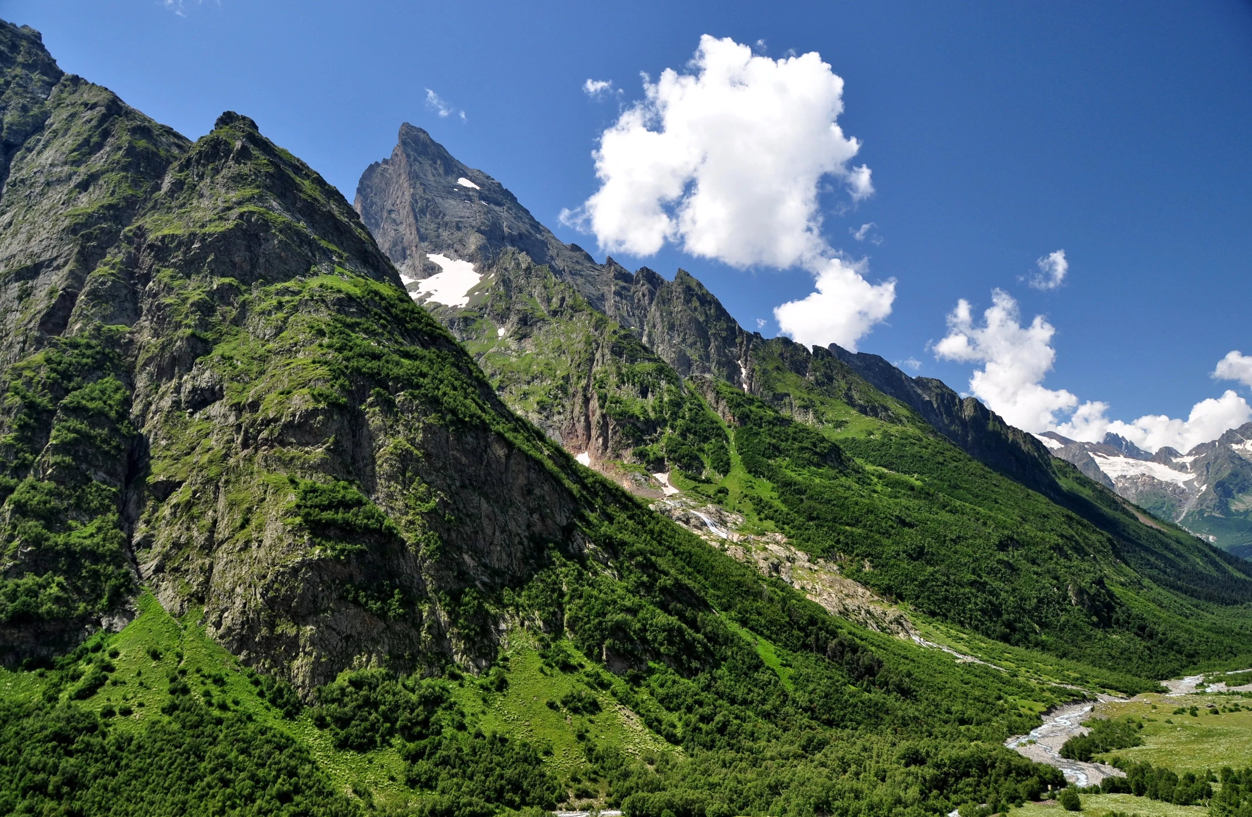 Fagaras Mountains in Romania, Europe | Mountains,Trekking & Hiking - Rated 4
