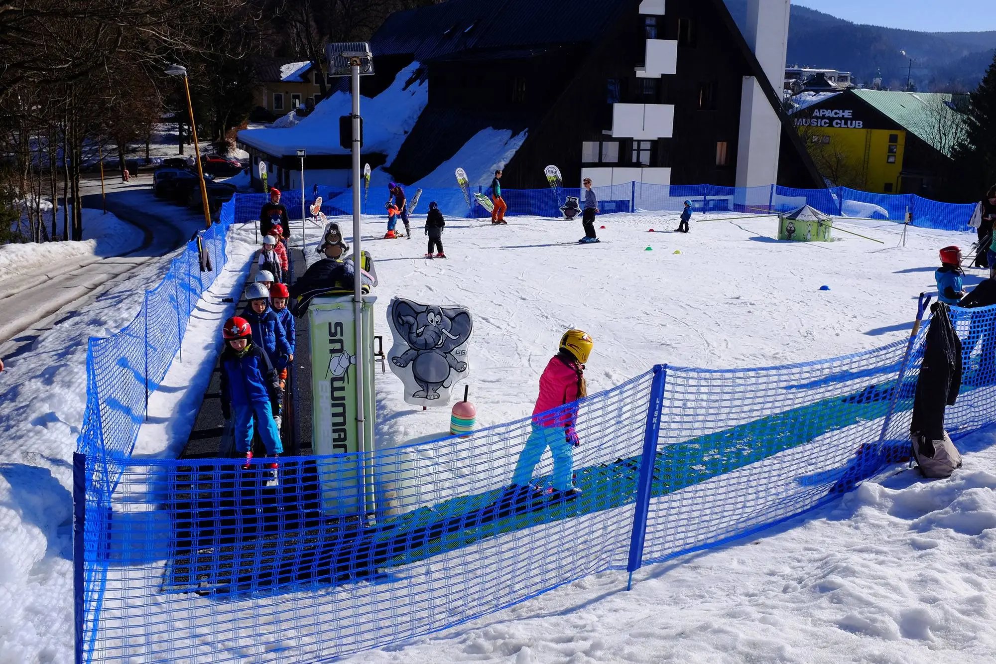 GGR Vertical Sports Harrachov + GGR Ski & Snb School in Czech Republic, Europe | Snowboarding,Skiing - Rated 0.7