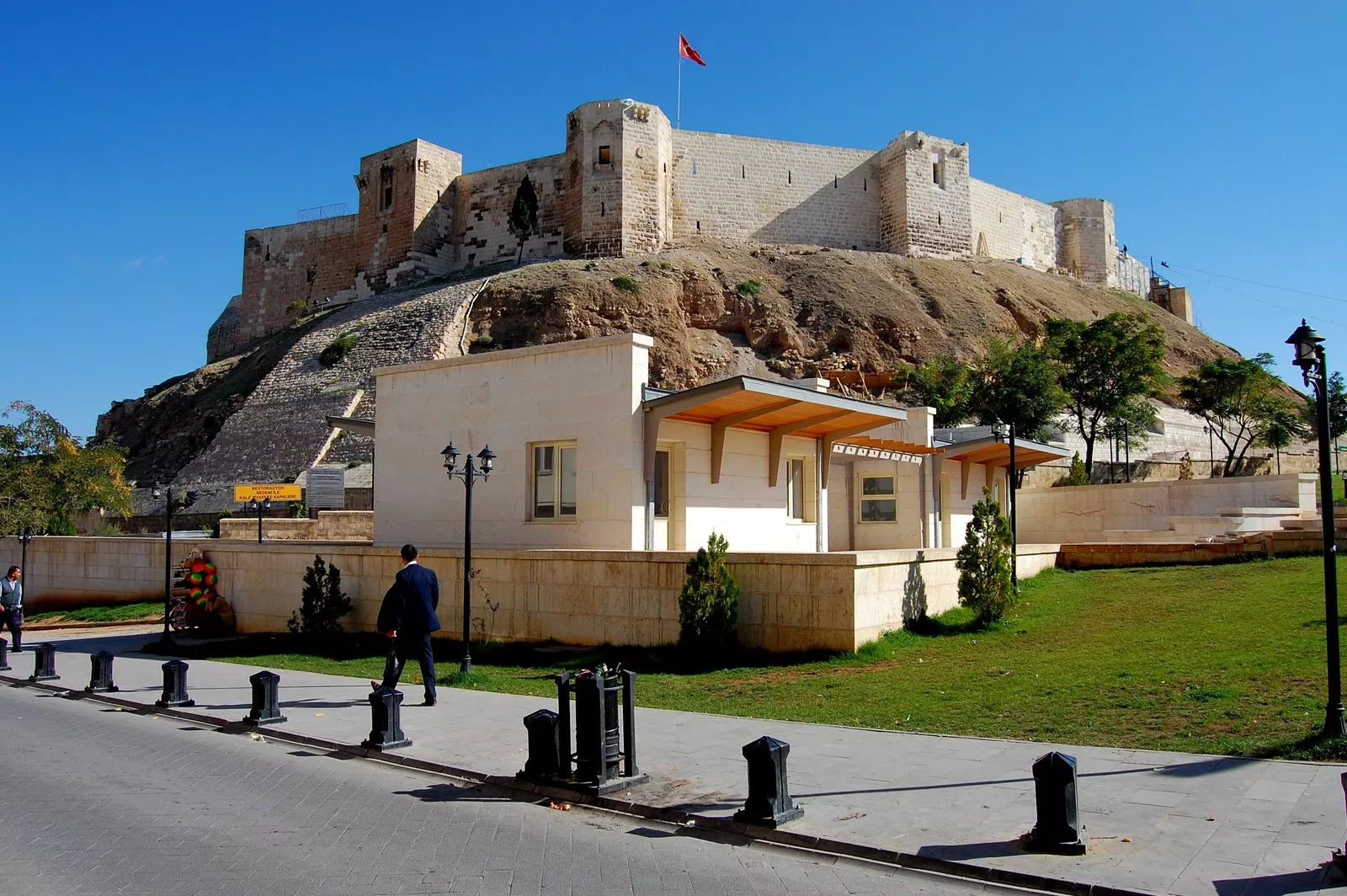 Gaziantep Castle in Turkey, Central Asia | Castles - Rated 4