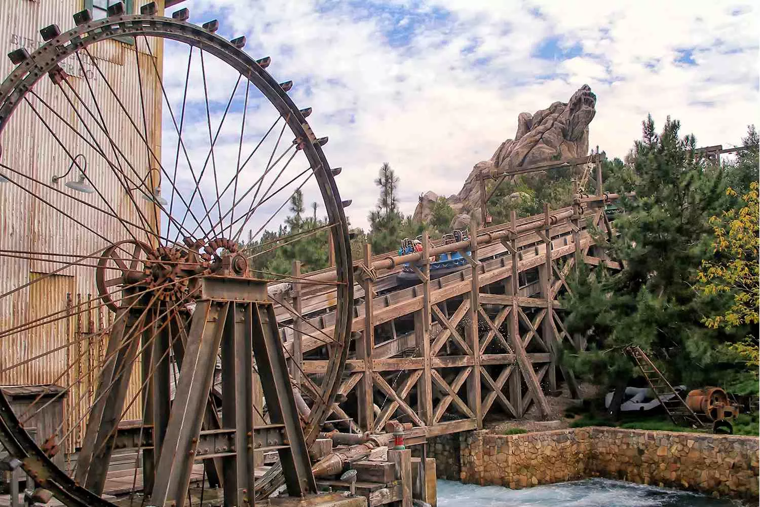 Grizzly River Run in USA, North America | Amusement Parks & Rides - Rated 3.9