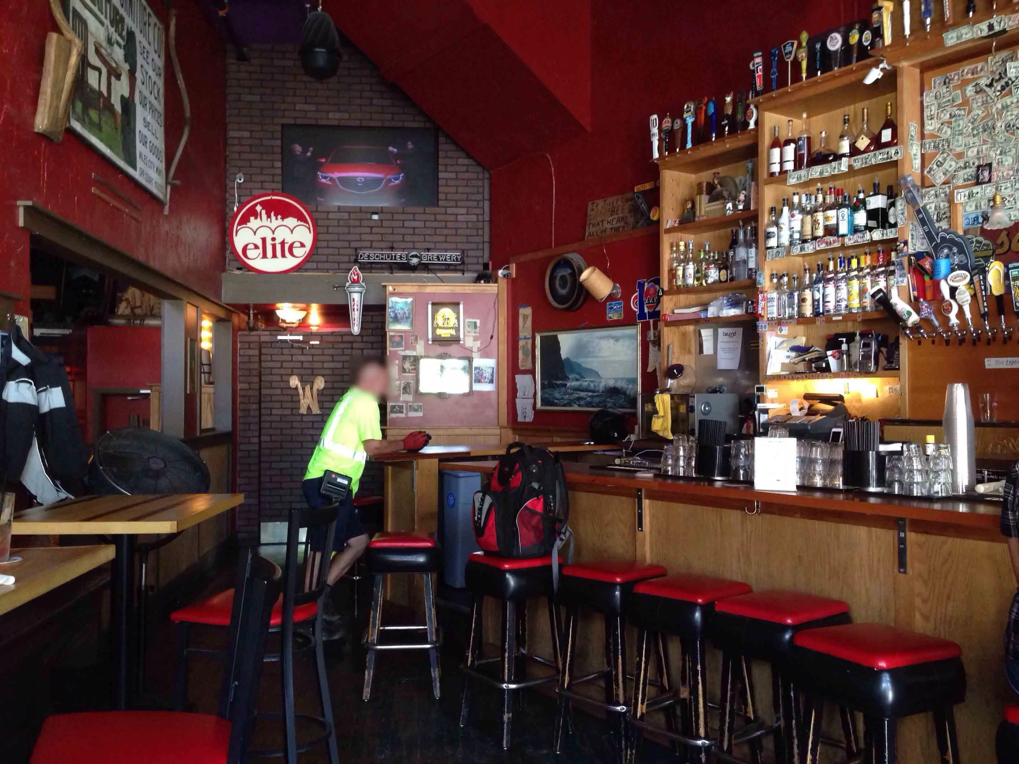Hillside Bar in USA, North America | Bars,Darts - Rated 4.1