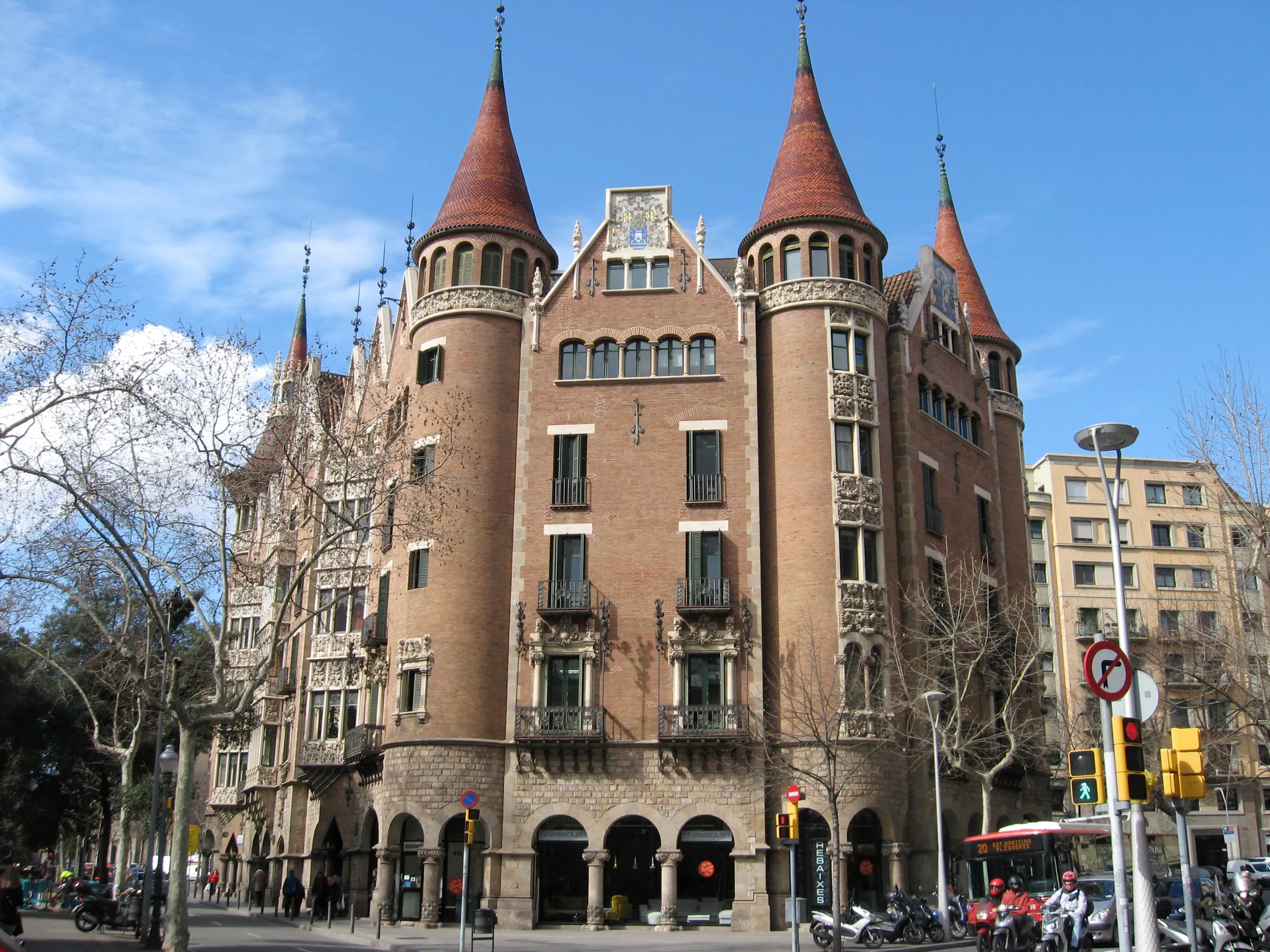 House with Thorns in Spain, Europe | Architecture - Rated 3.5