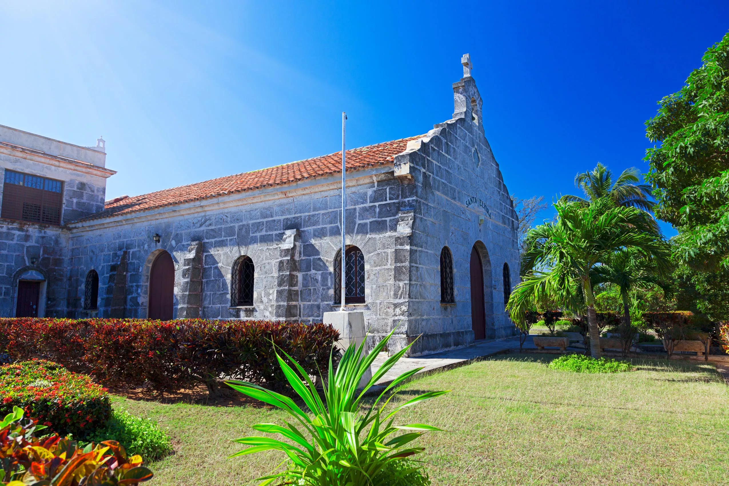 Iglesia Santa Elvira in Cuba, Caribbean | Architecture - Rated 3.6