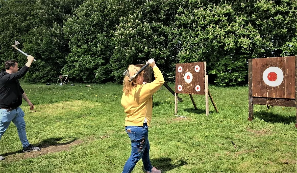 Axe Club in Ireland, Europe | Knife Throwing - Rated 1.2