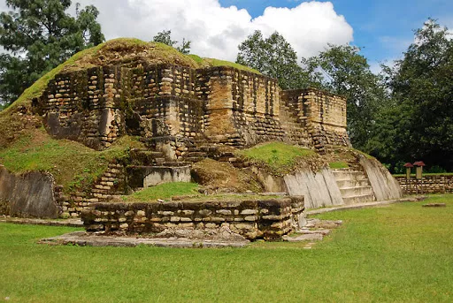 Ishimchee in Guatemala, North America | Excavations - Rated 3.7
