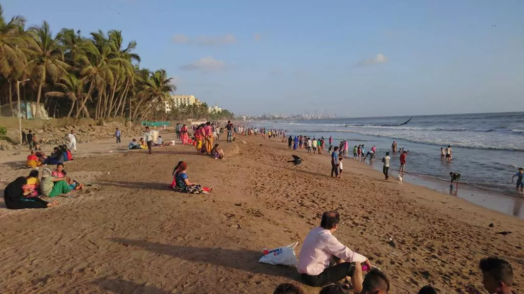 Juhu Chowpatty in India, Central Asia | Beaches - Rated 9.2