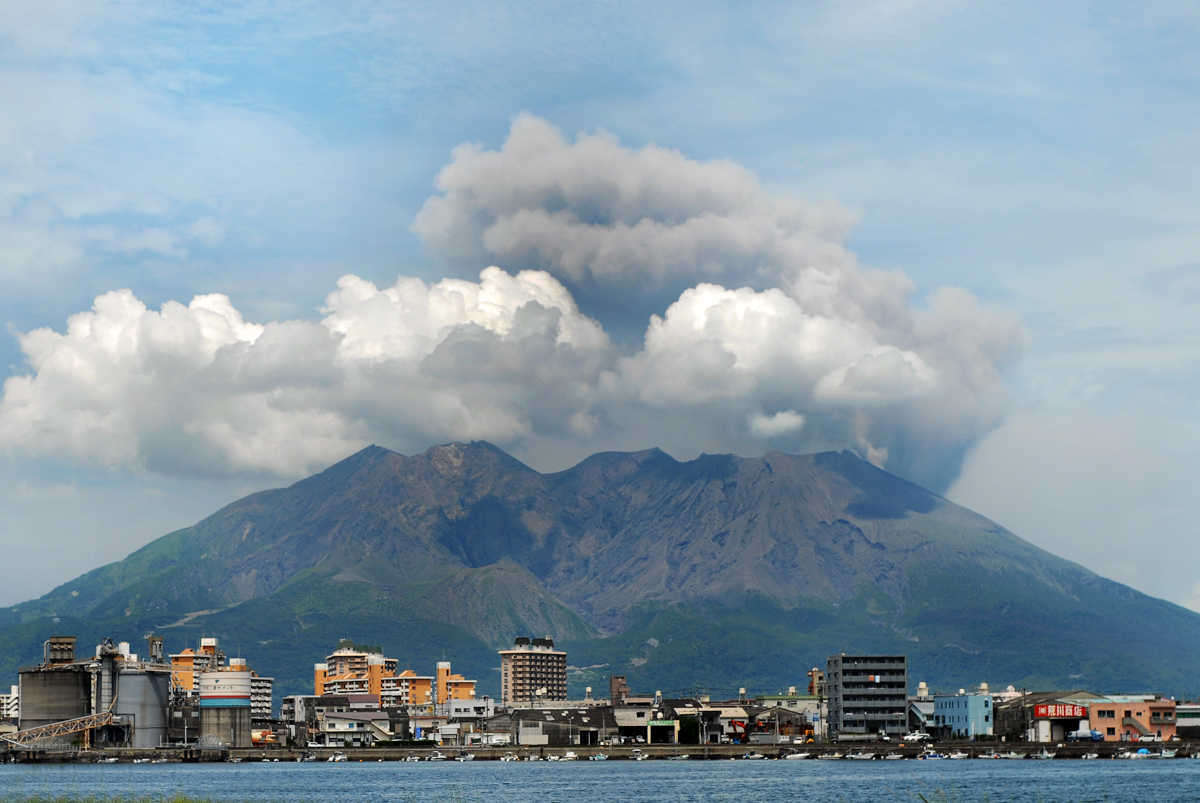 Sakurajima in Japan, East Asia | Volcanos - Rated 3.9