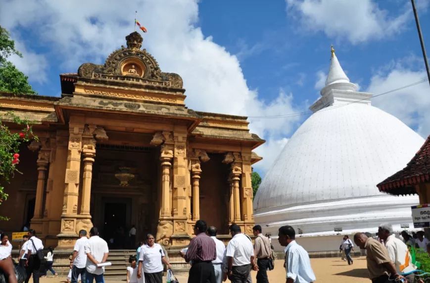 Kelania Raja Maha Vihara in Sri Lanka, Central Asia | Architecture - Rated 4.1