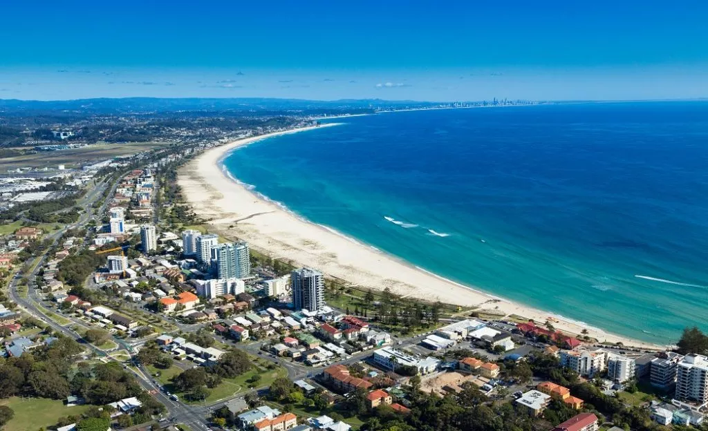 Kirra Beach in Australia, Australia and Oceania | Beaches - Rated 3.9