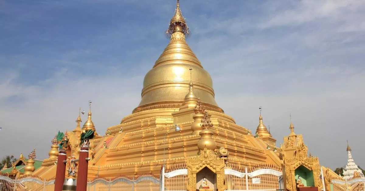 Kuthodaw Pagoda in Myanmar, Central Asia | Architecture - Rated 3.7