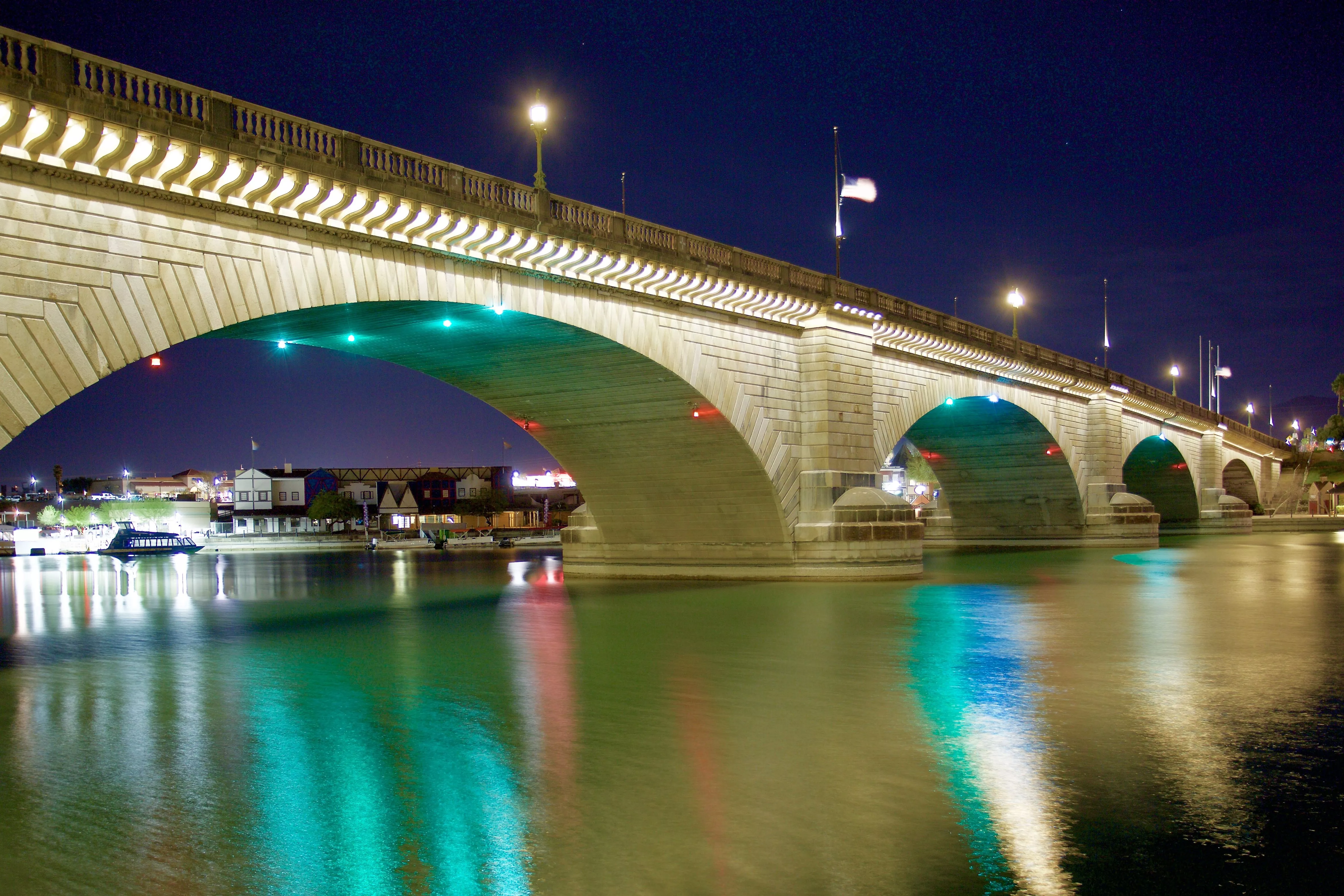 London Bridge in USA, North America | Architecture - Rated 3.8