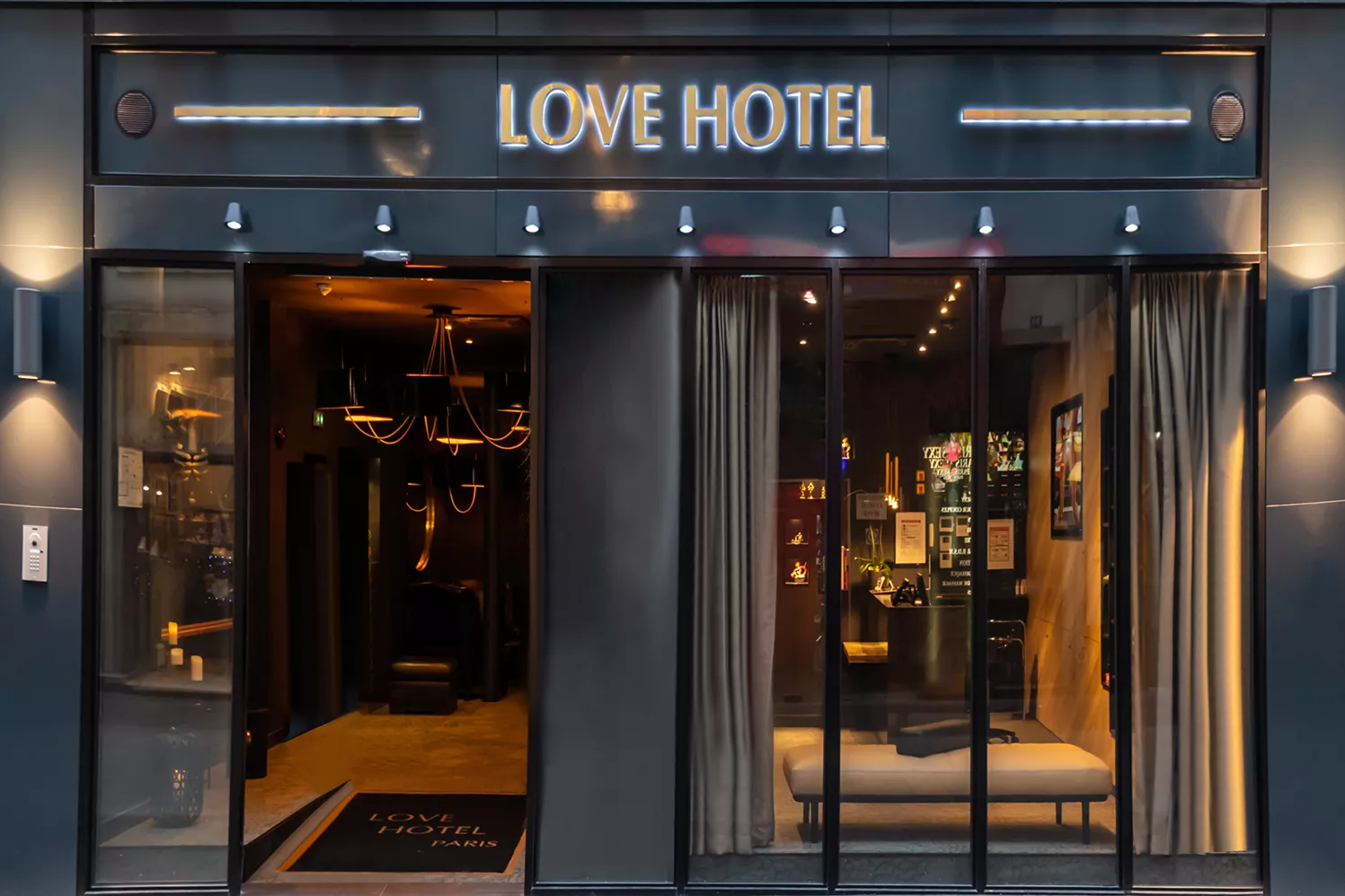 Love Hotel in France, Europe | Sex Hotels,Sex-Friendly Places - Rated 2.7