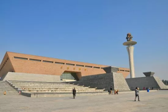 Luoyang Museum in China, East Asia | Museums - Rated 3.6
