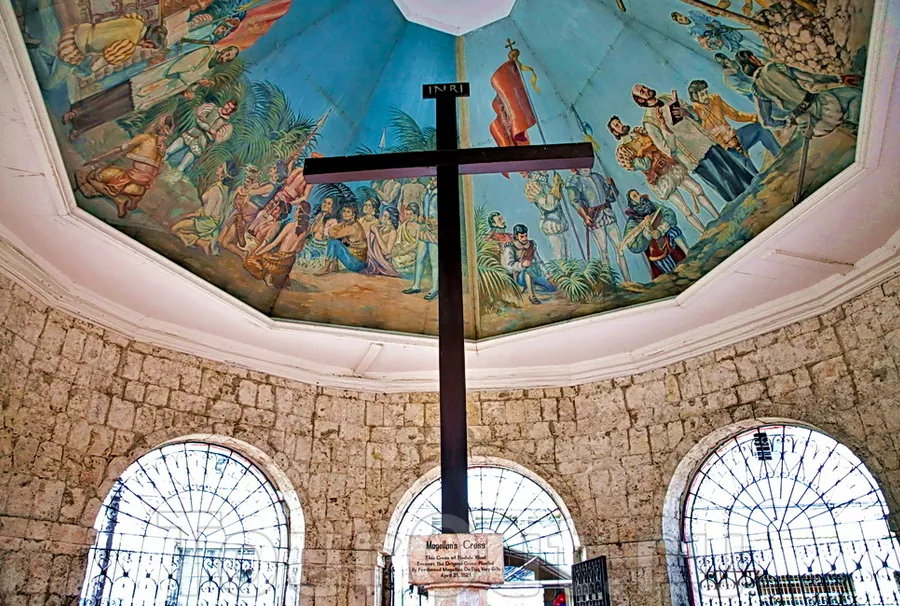 Magellan's Cross in Philippines, Central Asia | Monuments - Rated 4