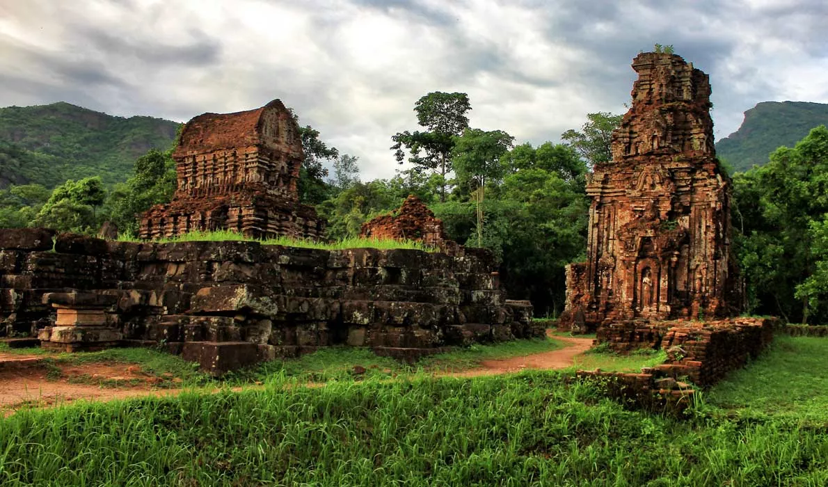 Michon in Vietnam, East Asia | Excavations - Rated 3.6